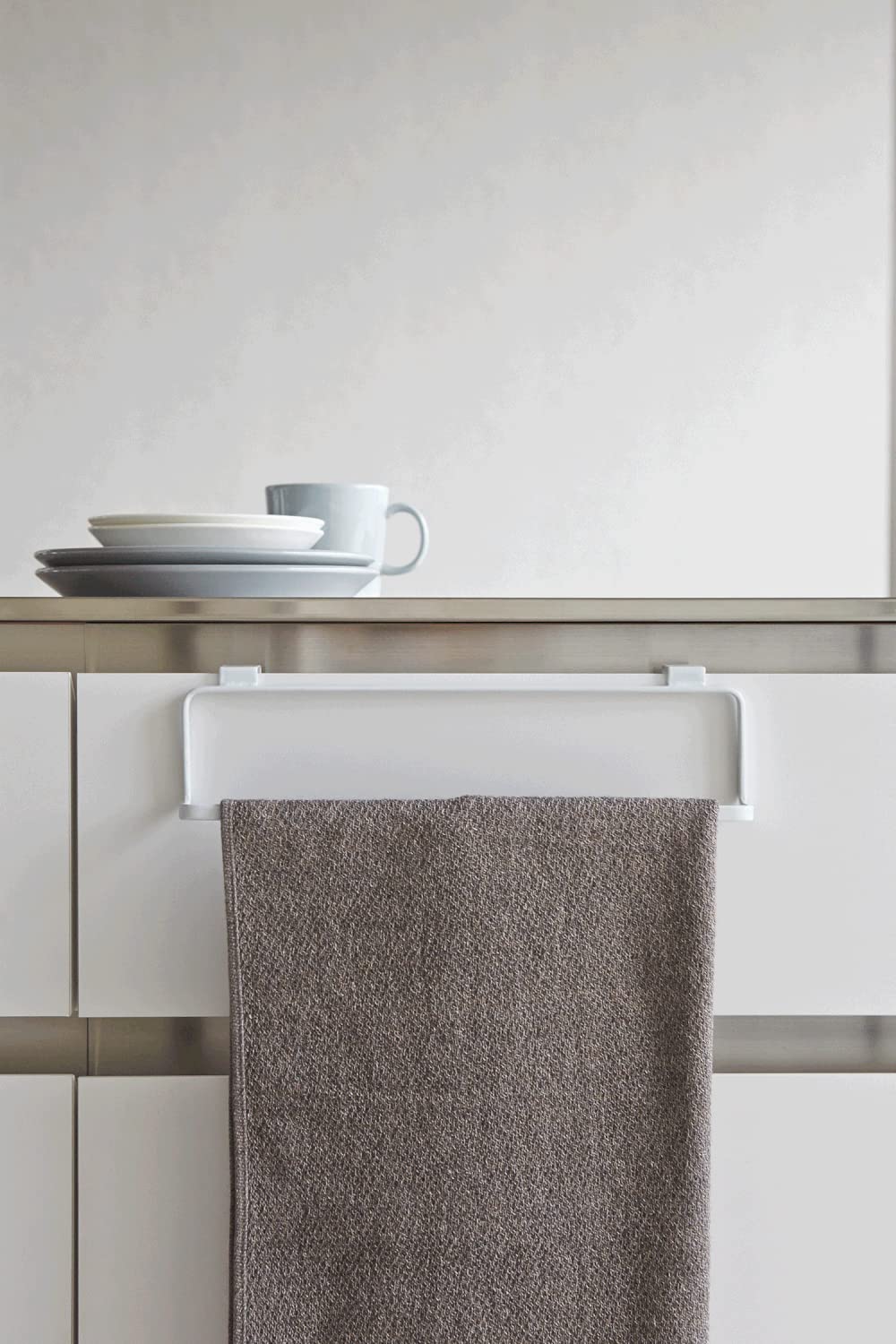 Yamazaki 2746 Wide Kitchen Towel Hanger Tower - Stainless Steel & White Finish | Perfect for Small Spaces, Organizing Dish Towels & Oven Mitts in Modern Kitchens