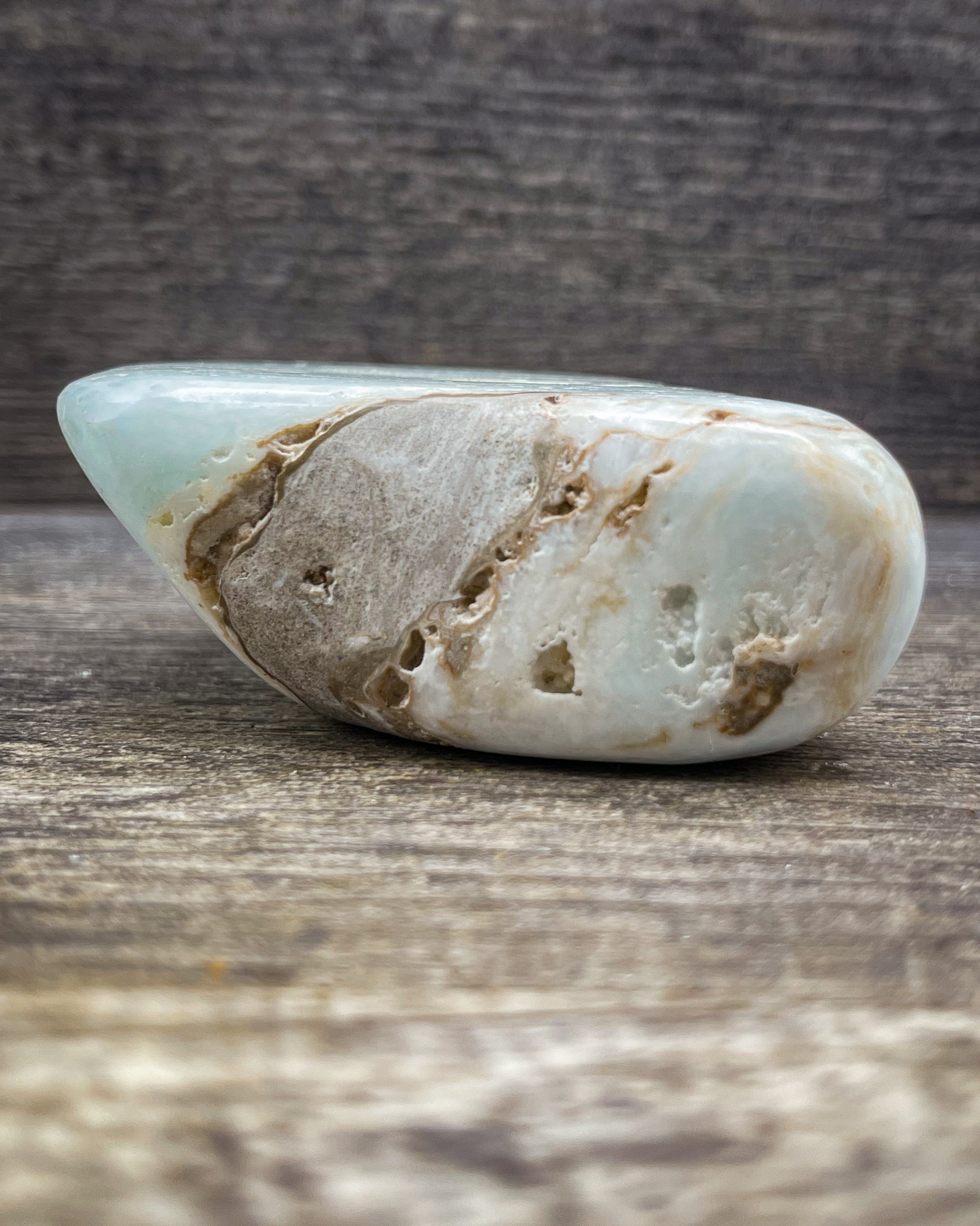 Natural Caribbean Calcite Freeform Stone - 352g Raw Crystal for Healing, Meditation & Home Decor - Perfect for Reiki, Yoga & Spiritual Practices