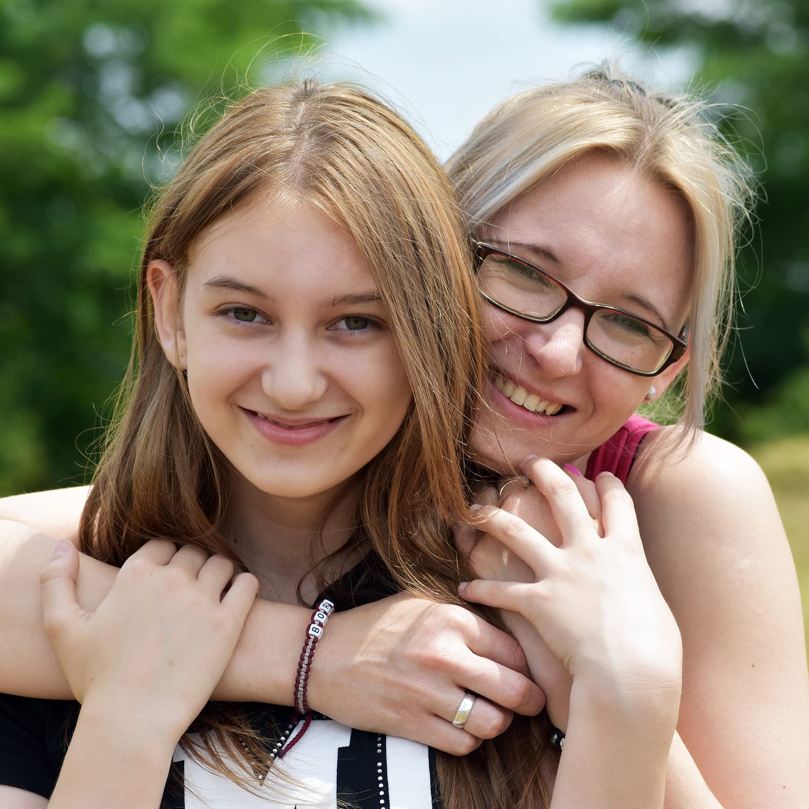 Inspirational Charm Bracelets for Women & Teen Girls - Christmas, Birthday Gifts for Aunt, Mom, Godmother, Grandma, Niece, Sister & Goddaughter | Elegant Bangle Jewelry for Special Occasions & Daily Wear