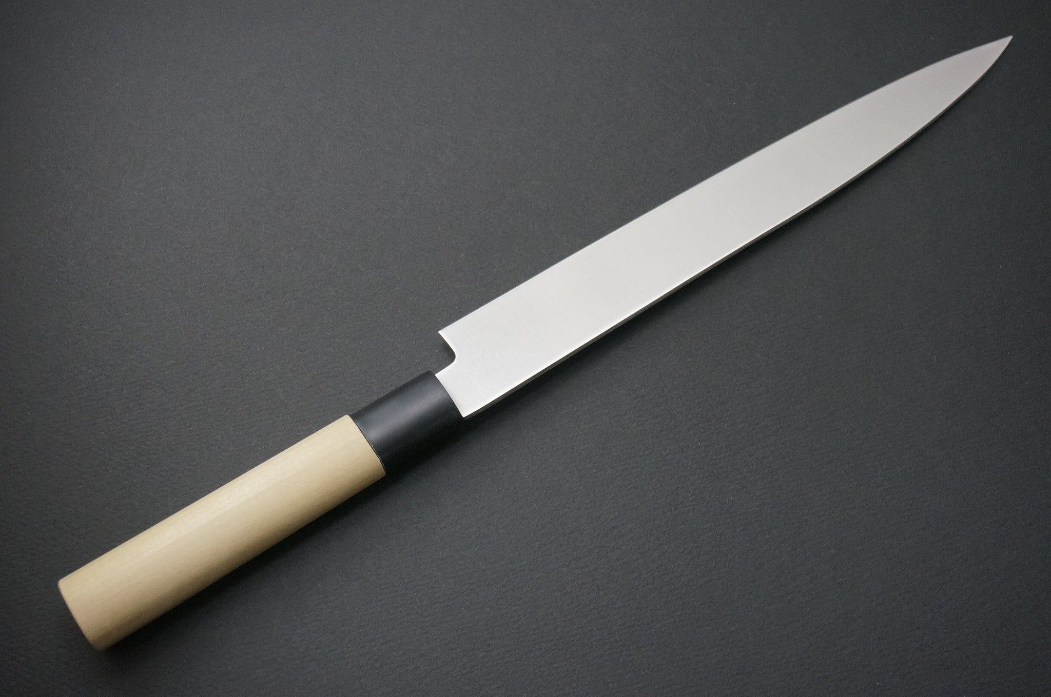Tojiro Molybdenum Vanadium Steel Yanagiba Sashimi Knife 240mm - Japanese Professional Sushi & Sashimi Chef Knife for Precise Cutting - Perfect for Home Kitchens & Sushi Restaurants