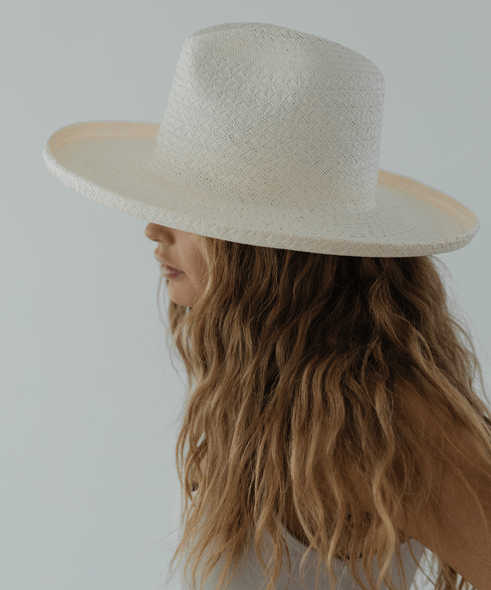 Stylish Cara Loren Pencil Brim Straw Hat for Women - Summer Beach Hat with Wide Brim - Perfect for Outdoor, Vacation, and Fashion Accessories
