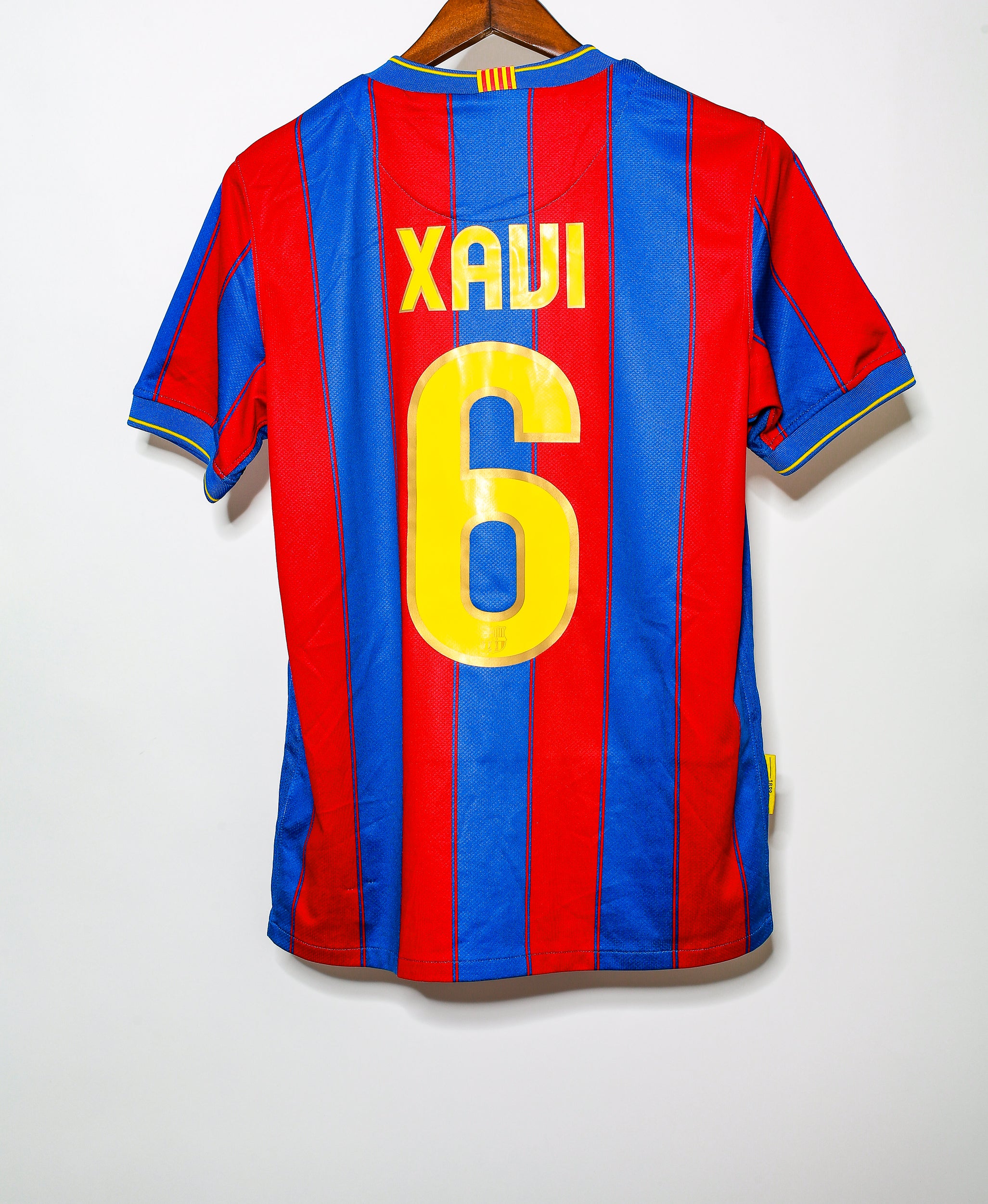 2009 FC Barcelona Home Jersey #6 Xavi - Authentic Soccer Shirt Size S - Perfect for Matchdays, Training & Fan Collection
