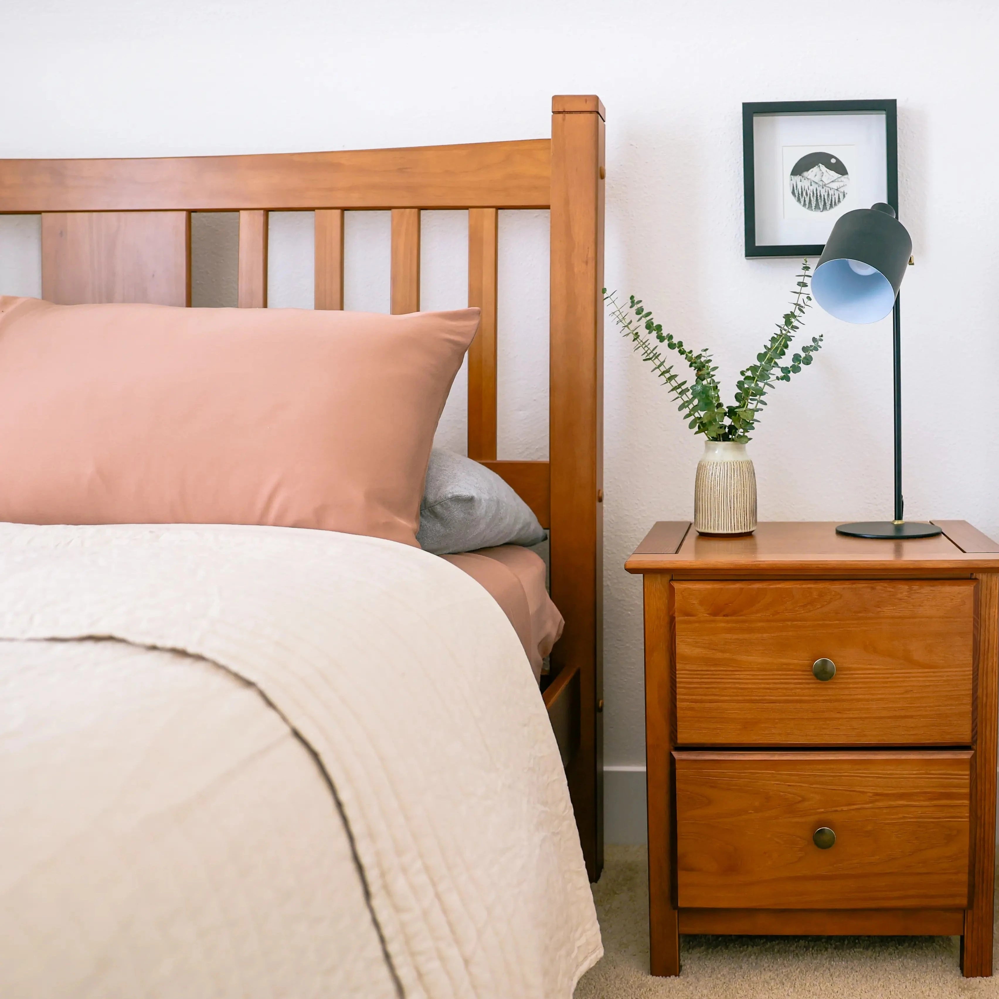 Modern Shaker Slat Platform Bed Frame - Queen Size, Solid Wood, Minimalist Design - Perfect for Bedroom, Guest Room, and Dormitory Use