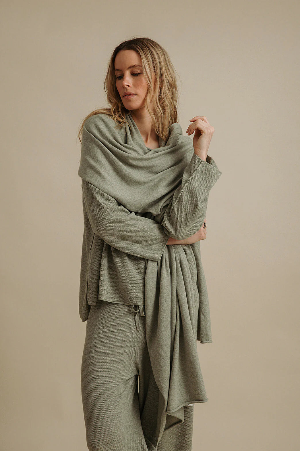 Premium Talamaya Merino Wool Wrap - Soft & Warm Winter Shawl for Women - Perfect for Cozy Evenings, Travel & Outdoor Adventures