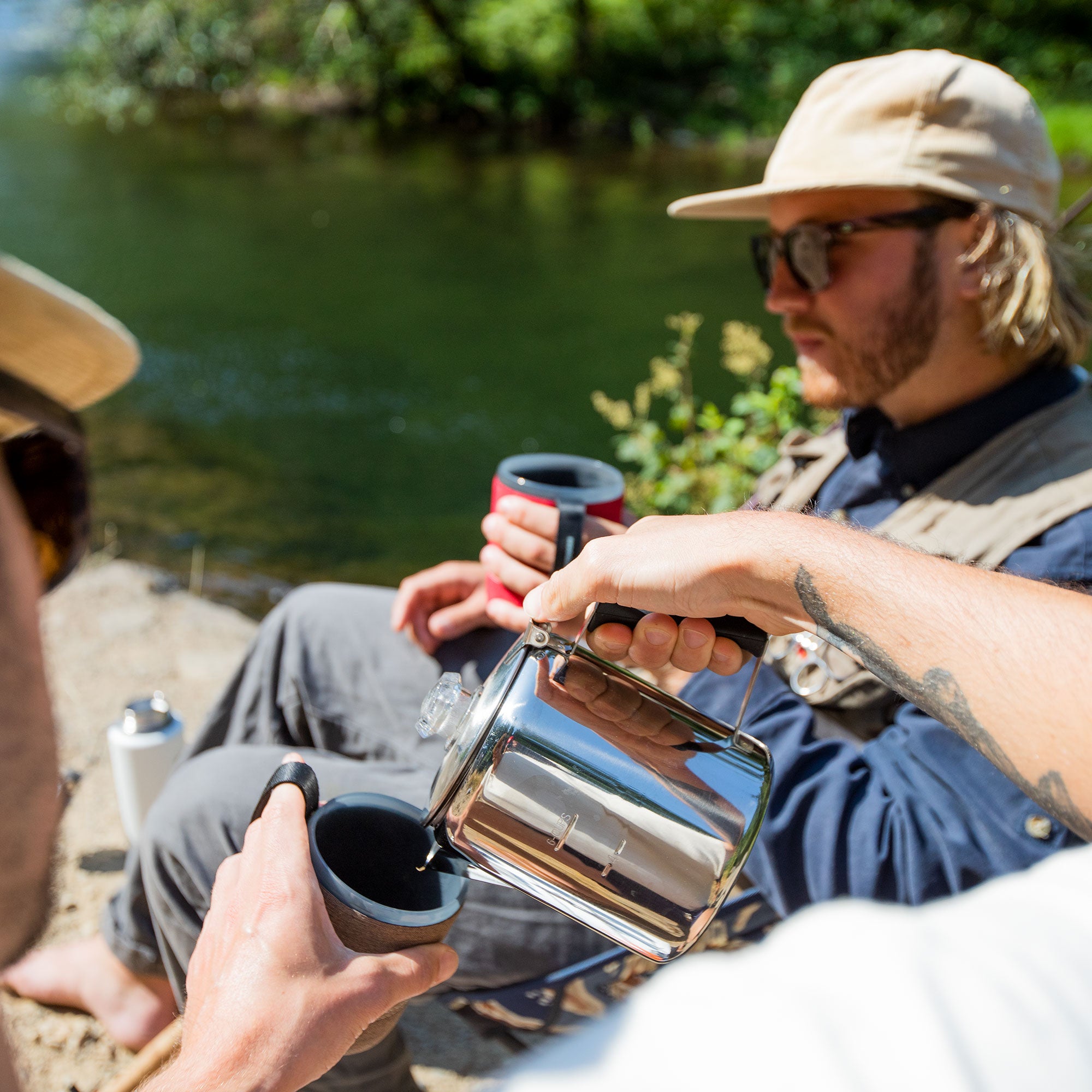 Stainless Steel Coffee Percolator with Heat-Resistant Silicone Handle - Perfect for Camping, Hiking & Outdoor Adventures