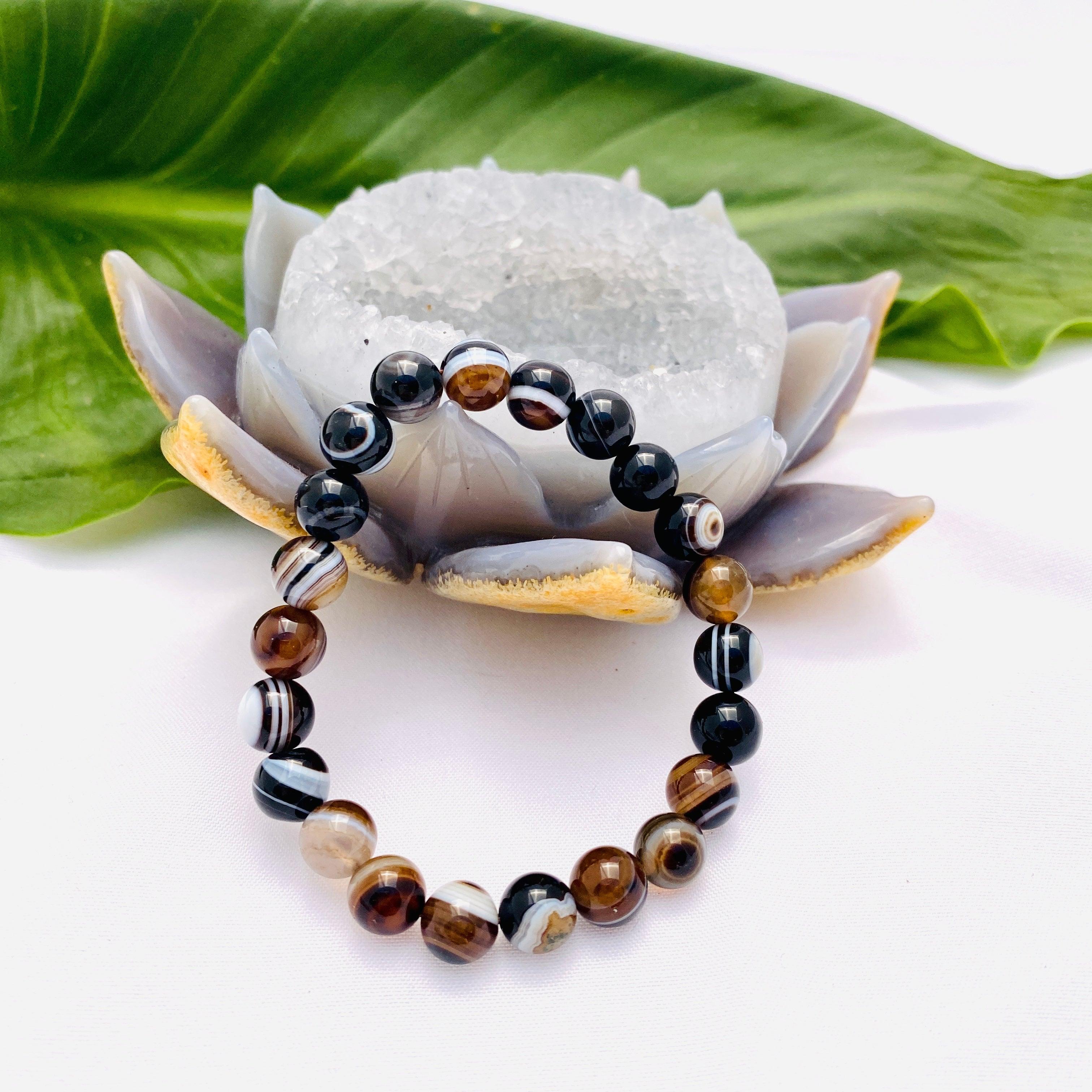 Natural Sardonyx Gemstone Bracelet for Women - Healing Crystal Jewelry for Energy Balance & Protection - Perfect for Meditation, Yoga & Spiritual Gifts