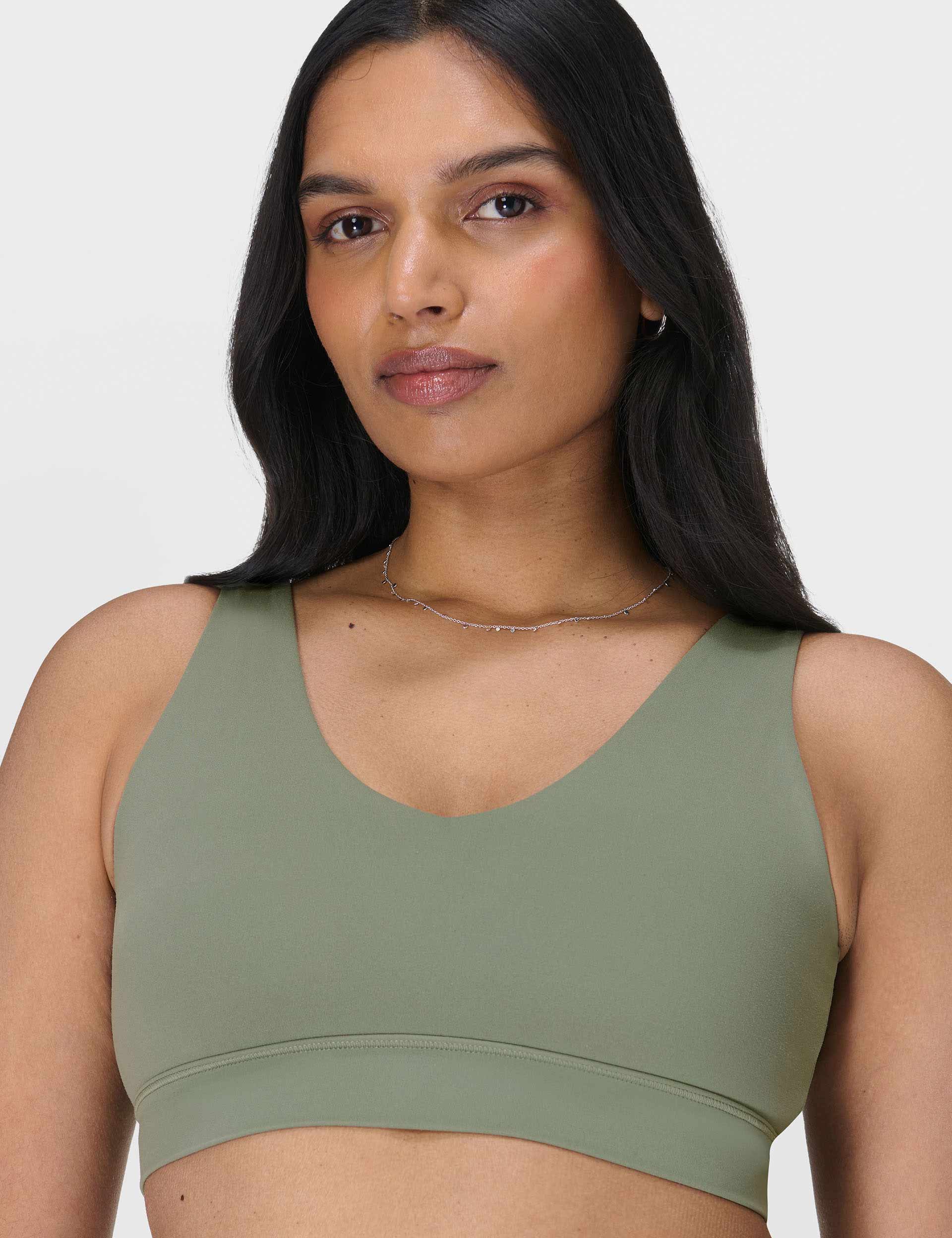 Ultimate Studio Voop Bra - Willow Green Seamless Sports Bra for Women | Yoga, Running, Gym & Activewear