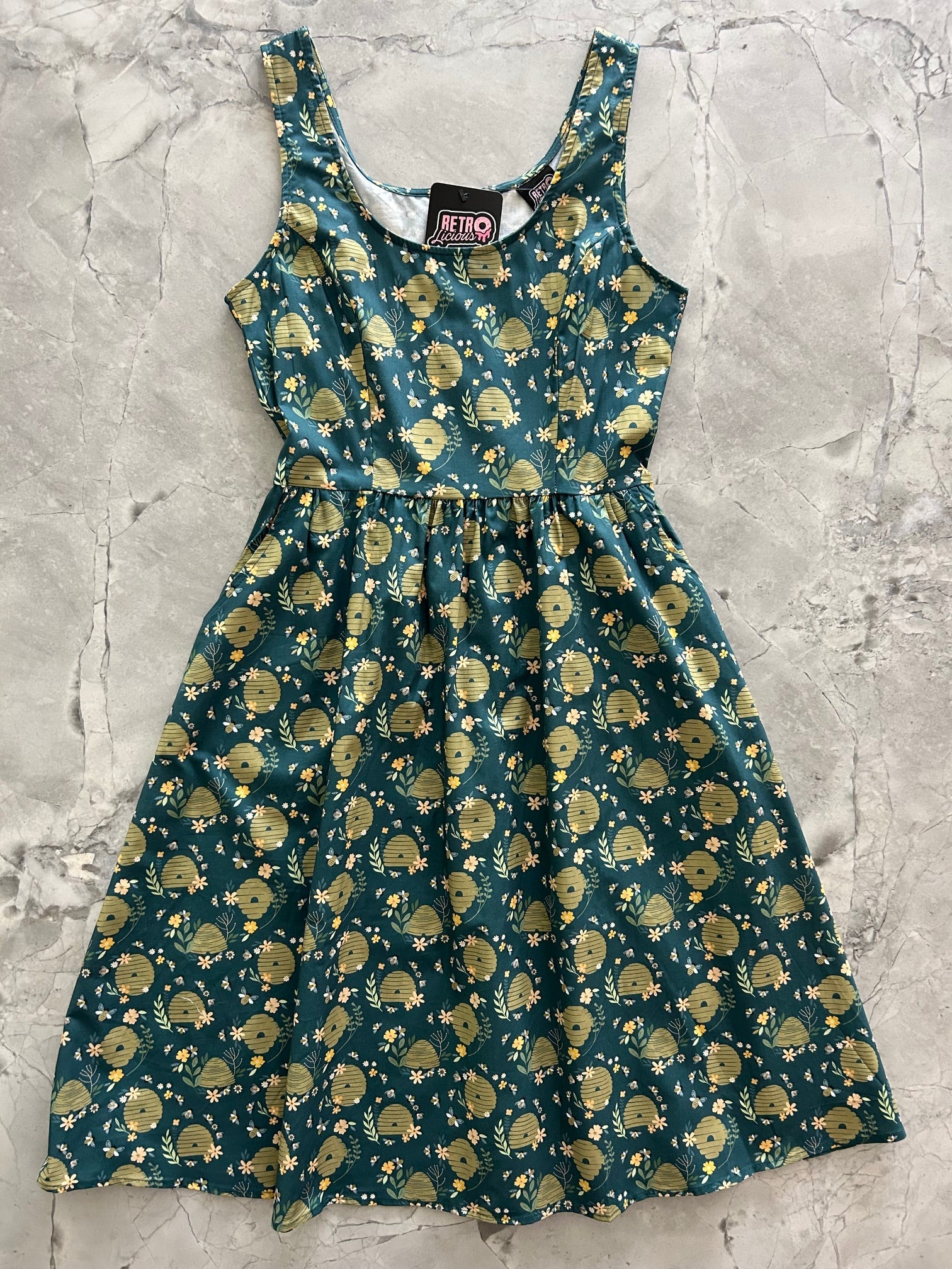 Beehive Fit & Flare Dress - Women's Vintage Style Floral Midi Dress for Casual Wear, Date Night & Special Occasions
