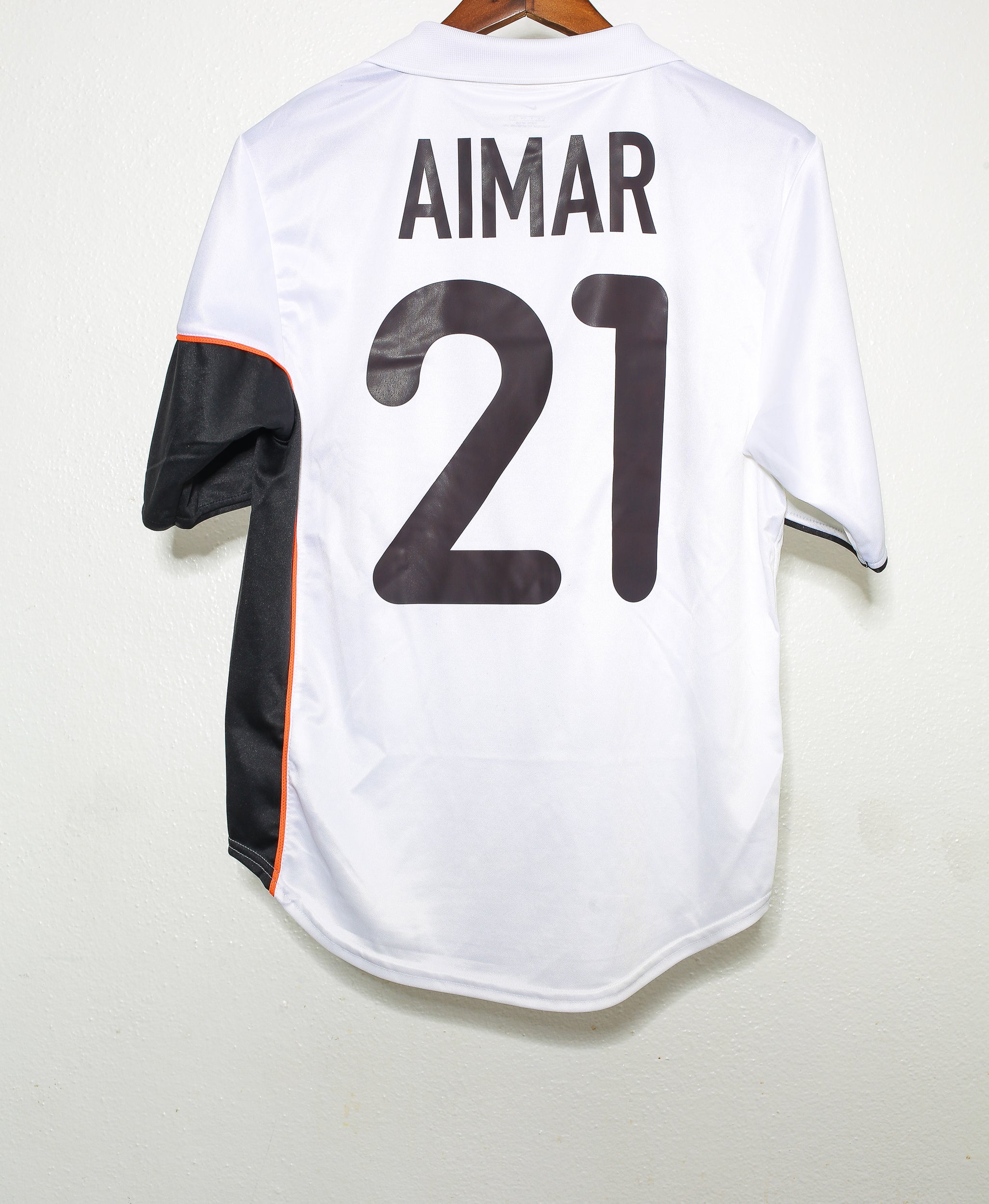 2001 Valencia Home #21 Aimar (S) - Authentic Soccer Jersey for Fans & Collectors - Perfect for Matches, Gifts & Memorabilia