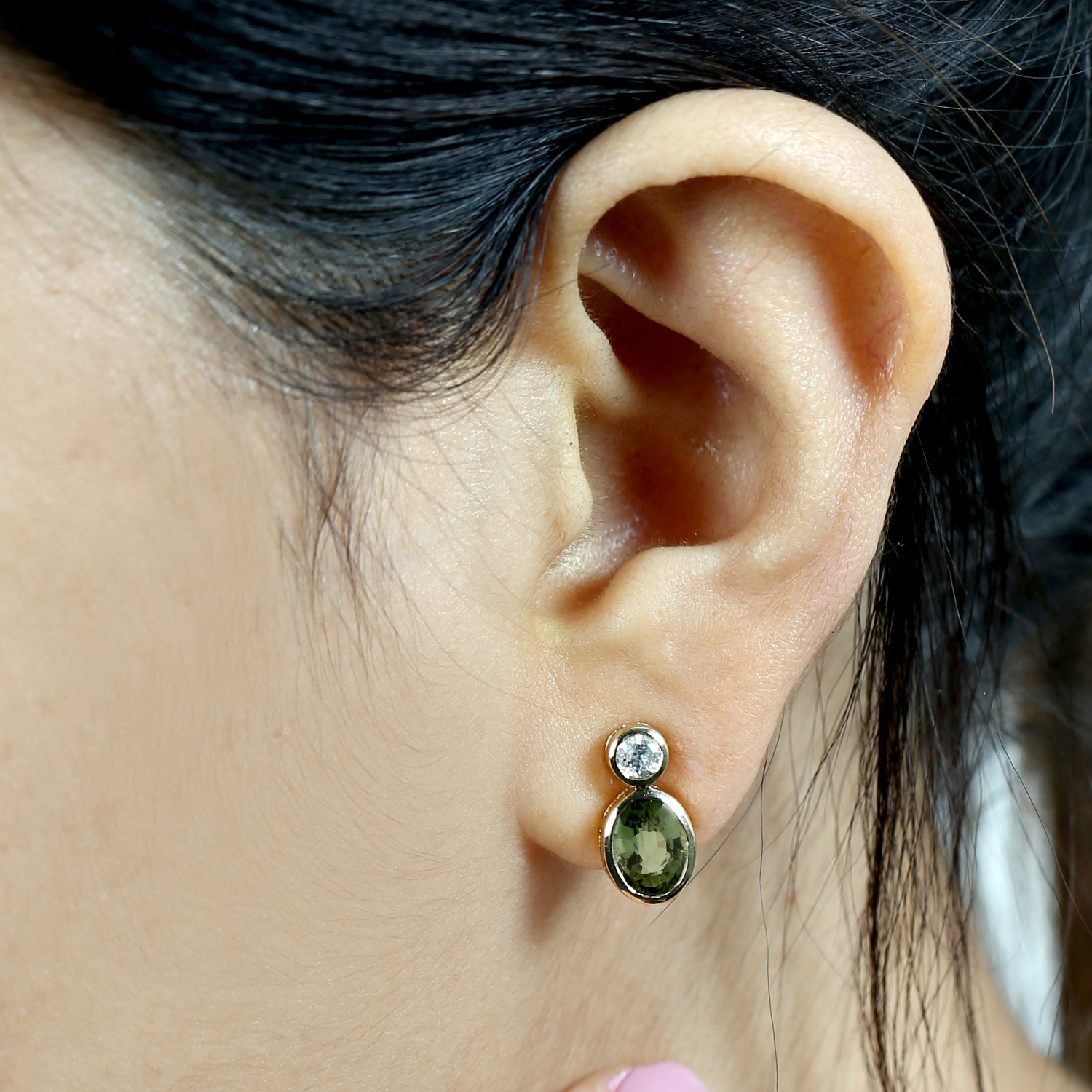 18K Yellow Gold Green Tourmaline Bezel Set Rose Cut Diamond Dangle Earrings – Elegant Statement Jewelry for Weddings, Parties & Special Occasions