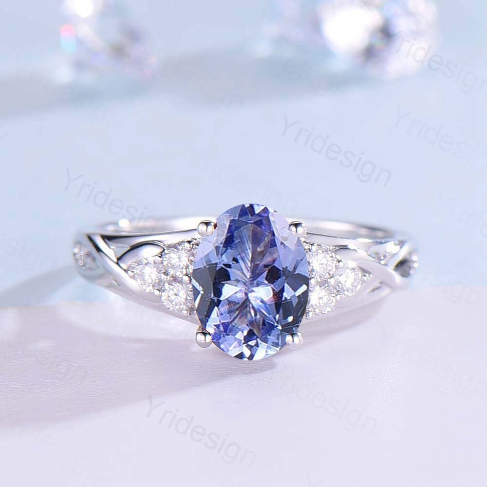 Natural Blue Tanzanite Engagement Ring for Women - 14K/18K White Gold Vintage Cluster Diamond Wedding Band - Perfect for Anniversary, Proposal & Special Occasions