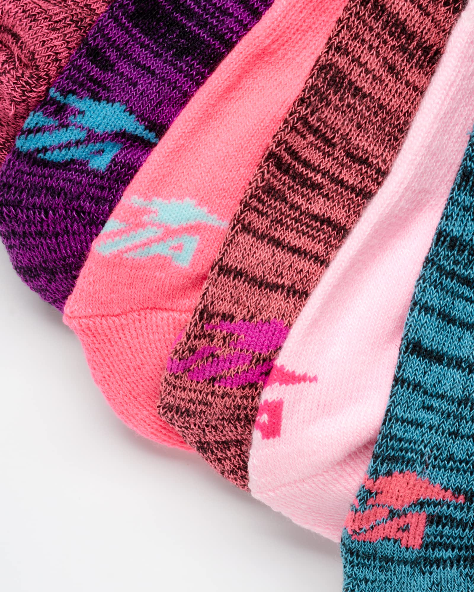 Avia Girls' Low Cut Performance Socks - 20 Pack Cushioned Athletic Socks for Running, School & Everyday Wear