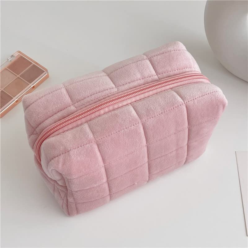 Cute Plush Checkered Makeup Bag for Women - Large Zipper Cosmetic Travel Organizer, Portable Toiletry Bag with Multi-Functional Storage for Brushes & Essentials | Perfect for Travel, Gym & Daily Use