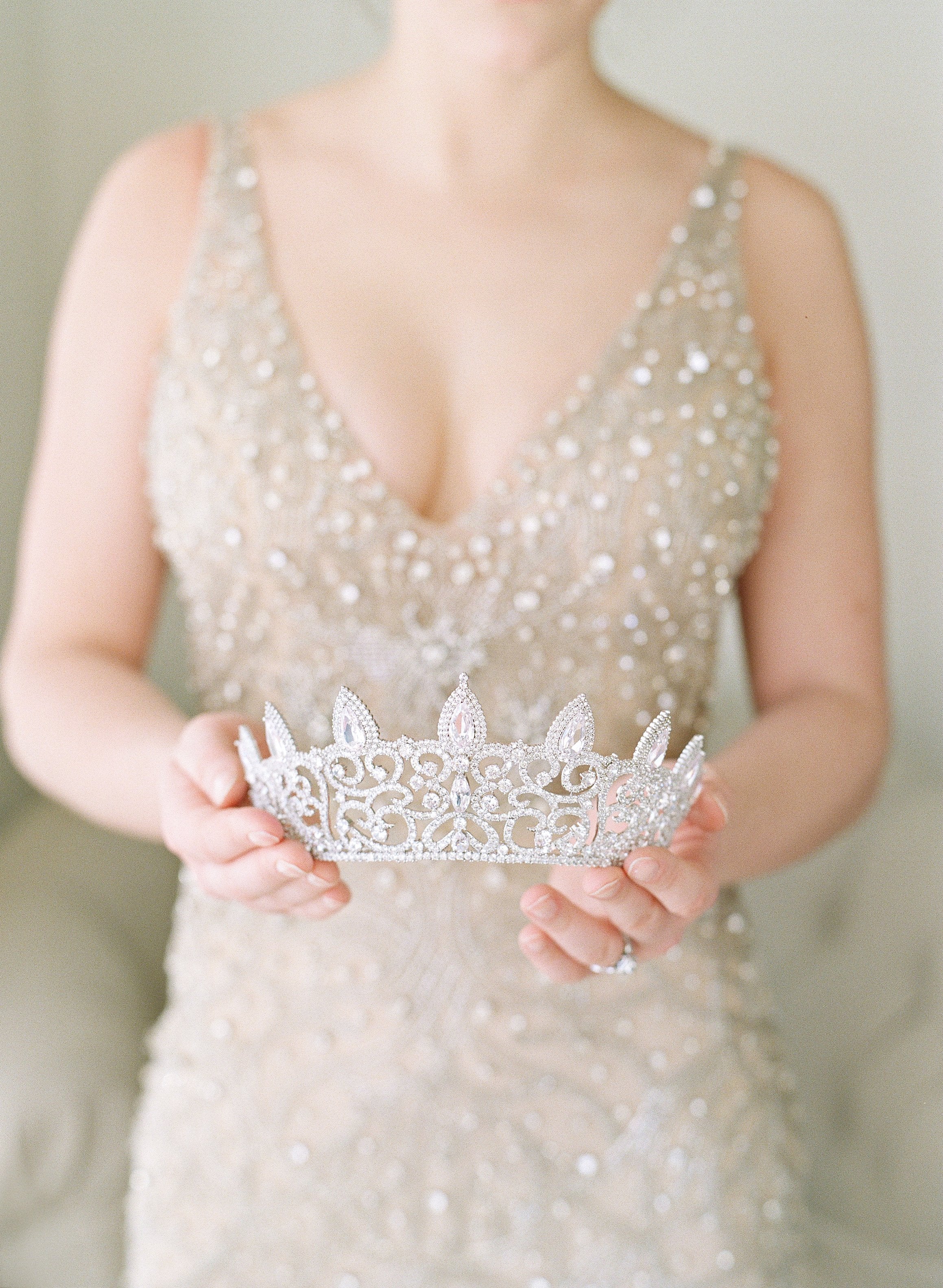 REINE Simulated Diamond Bridal Tiara & Earrings Set - Sparkling Wedding Crown & Jewelry for Brides, Bridesmaids, and Prom - Perfect for Weddings, Anniversaries, and Special Occasions