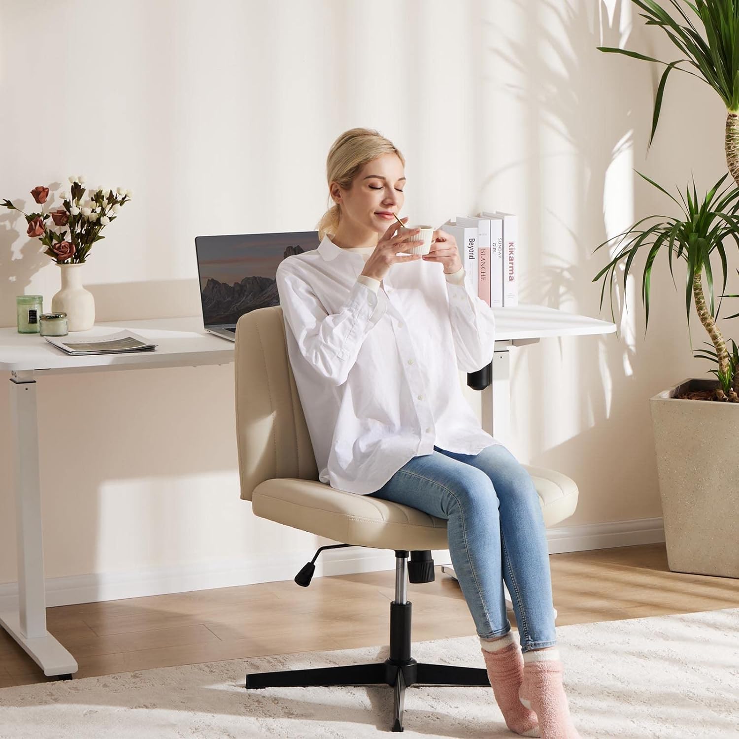 DUMOS Cross Legged Office Chair - Armless Wide Home Desk Seat No Wheels, Modern Swivel Adjustable Fabric Chair for Bedroom, Living Room & Office - Comfortable Vanity Seating for Work, Relaxation & Meditation