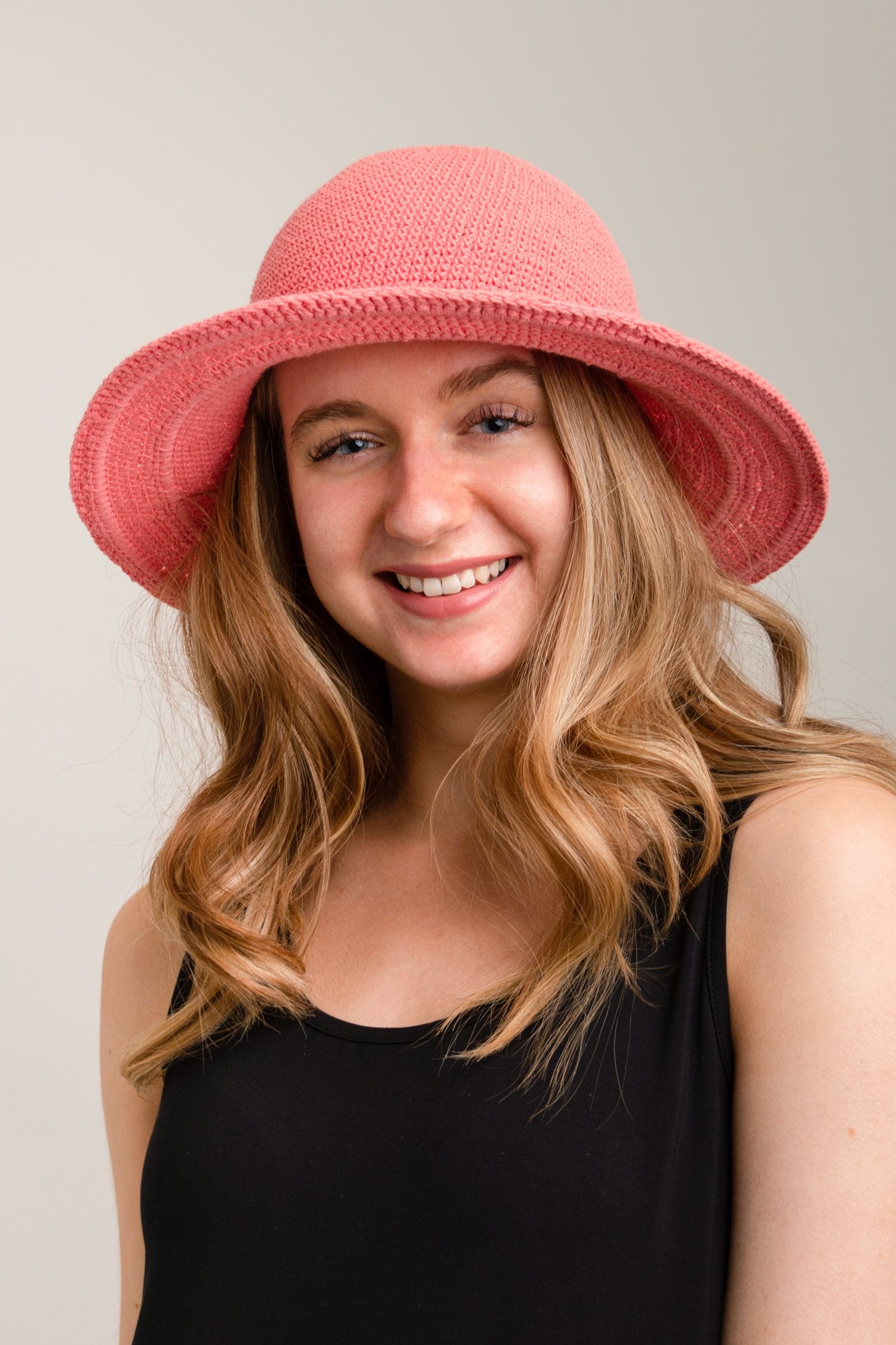 Stylish Coral Cotton Hat for Women - Summer Beach Sun Protection & Fashion Accessory - Perfect for Outdoor Activities, Vacations, and Casual Wear