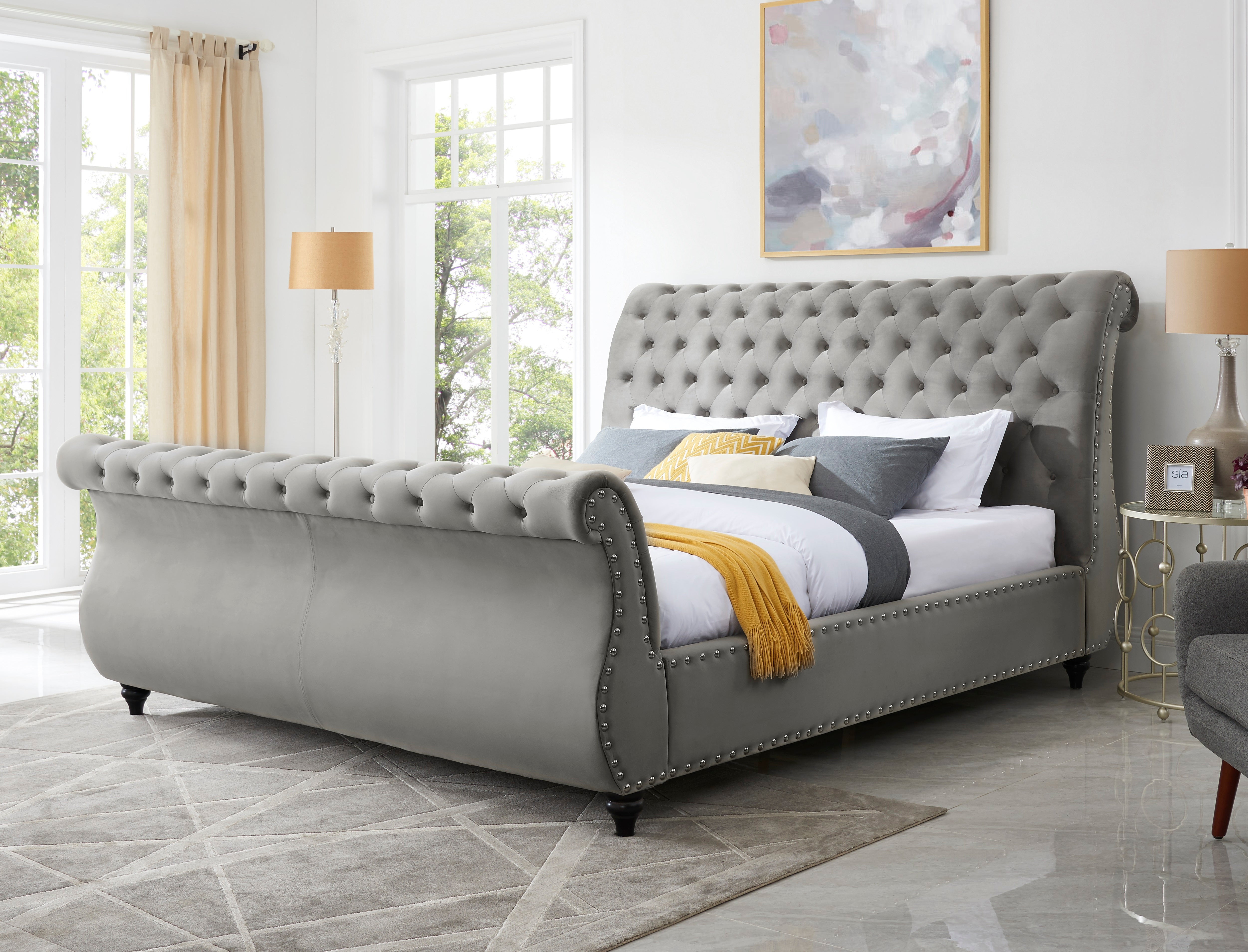 Roundhill Furniture Evora Gray Velvet Upholstered Button Tufted Sleigh Bed - Queen Size Luxury Bed Frame for Master Bedroom, Guest Room & Cozy Home Decor