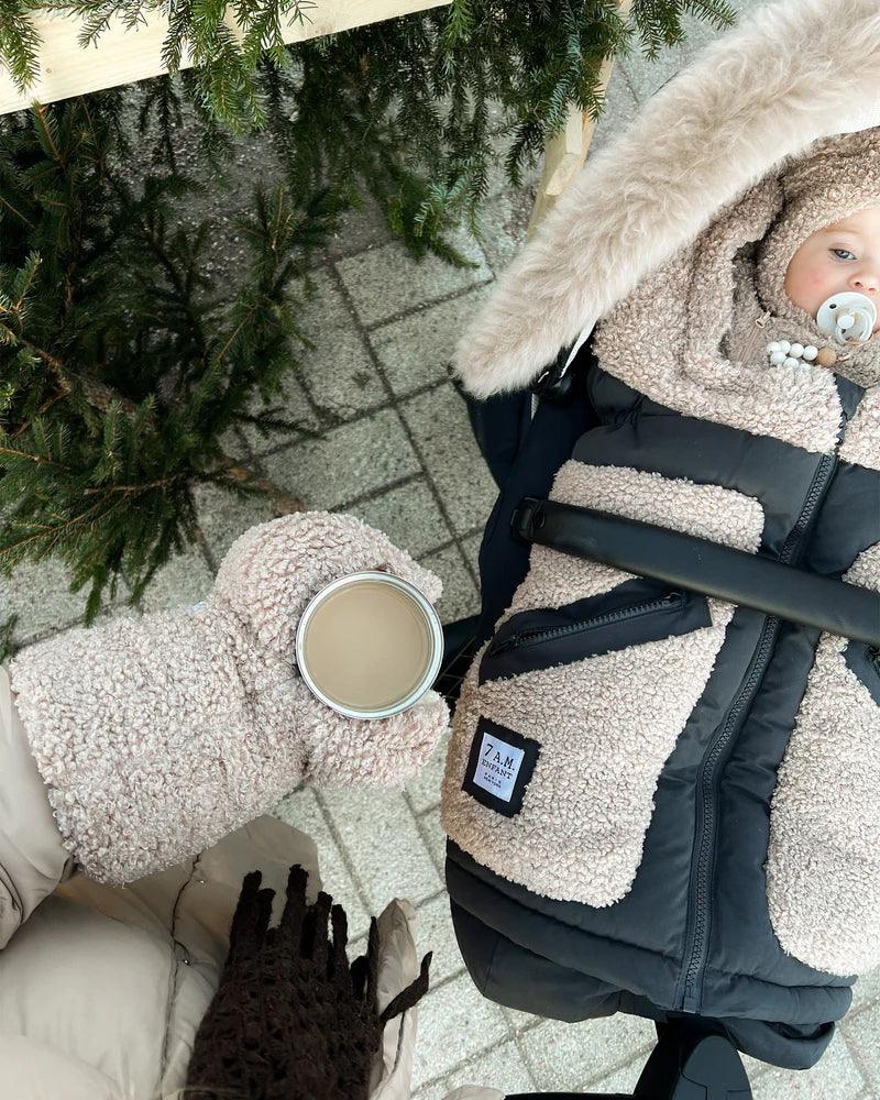 7 A.M. Stroller Blanket 212 Evolution Teddy Appliqué - Soft Baby Blanket for Strollers, Car Seats & Cribs (6 Months to 4 Years) - Perfect for Outdoor Walks, Travel & Nap Time