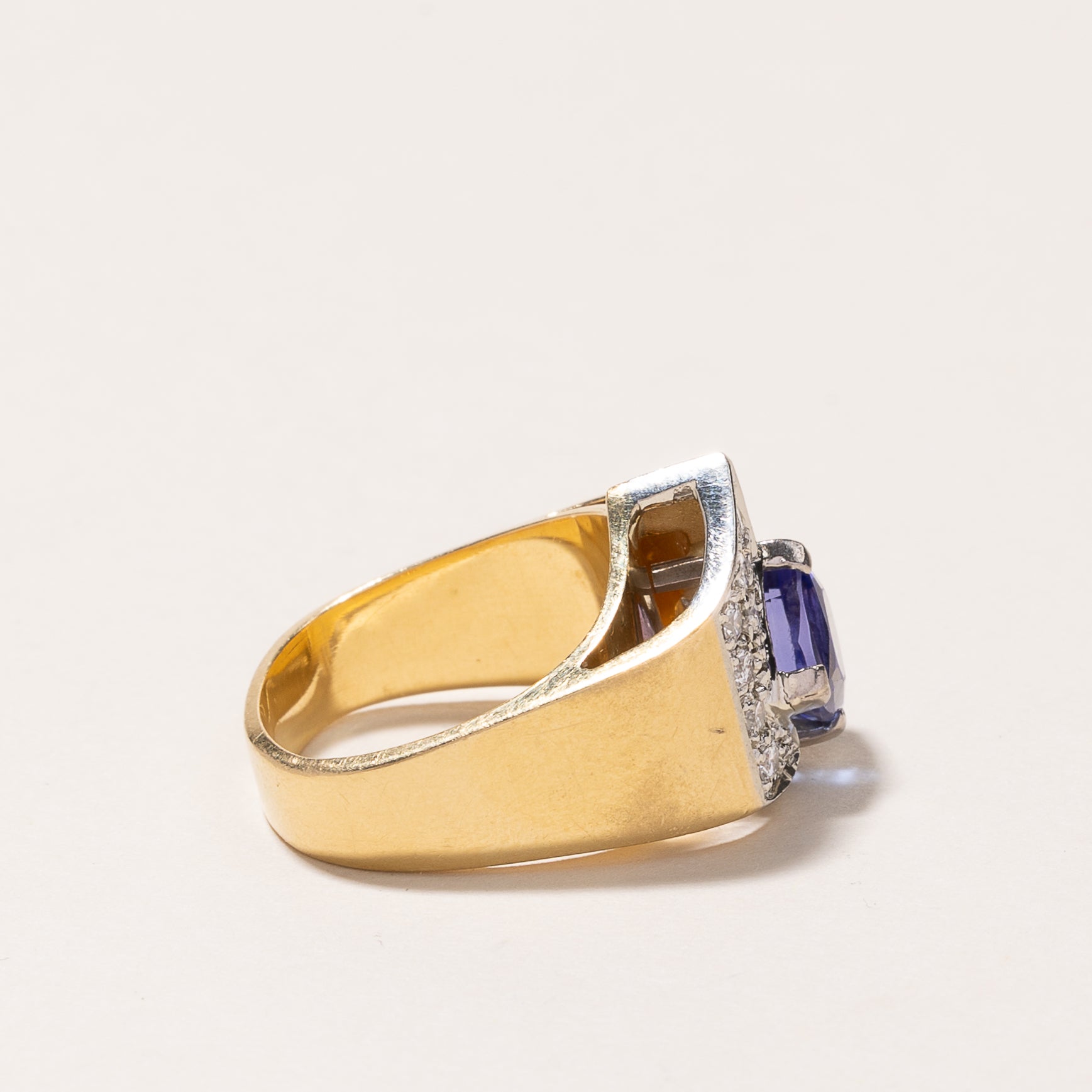 18K Yellow Gold Tanzanite and Diamond Ring - 0.82ct Tanzanite & 0.32ctw Diamonds - Size 6.75 - Elegant Engagement, Wedding, or Anniversary Jewelry Gift for Women