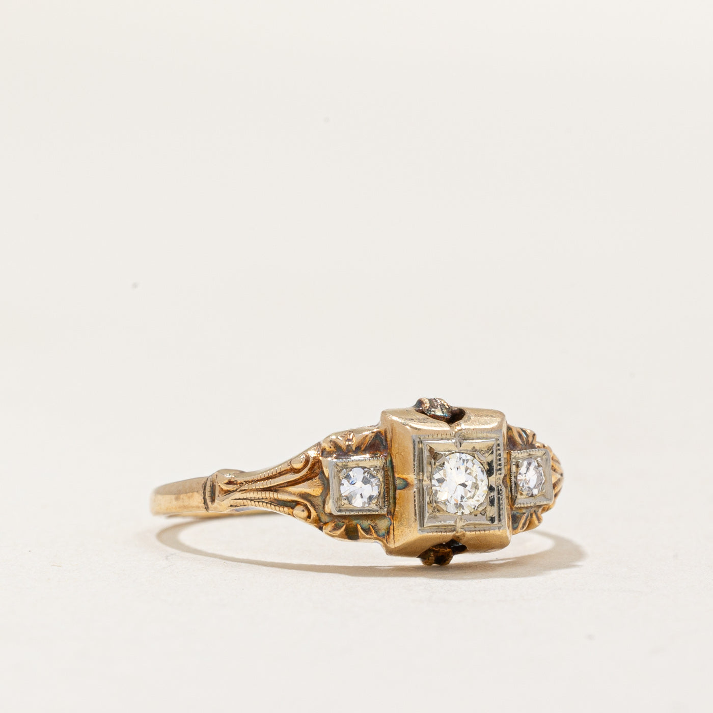 Vintage Diamond Ring 0.12ctw Size 5.5 - Elegant Solitaire Engagement Wedding Band for Women - Perfect for Proposals, Anniversaries & Special Occasions