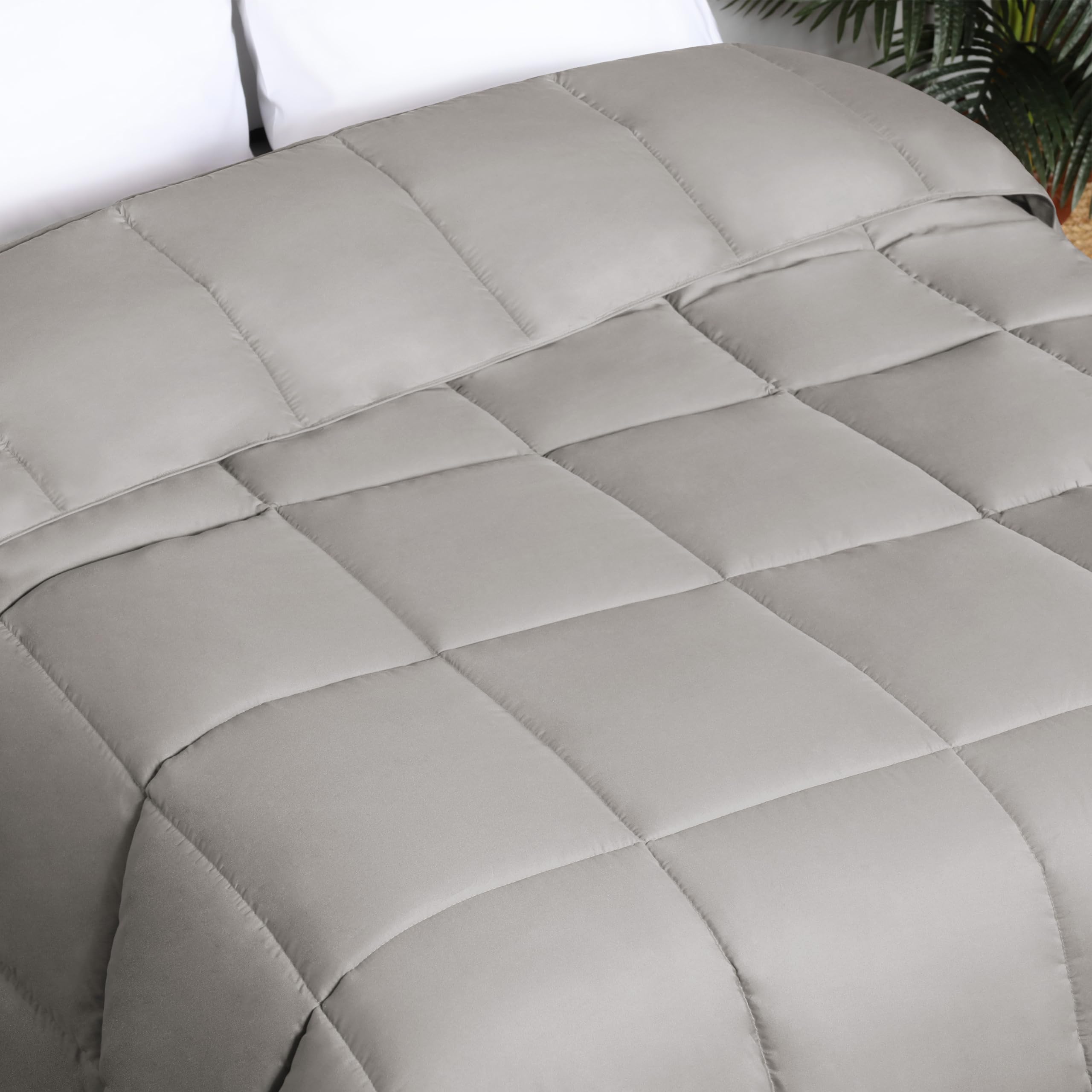 Premium Brushed Microfiber Solid Comforter - Down Alternative Bedding Set, Reversible Medium Weight Fluffy Duvet Insert with Box Quilt Design, Oversized King Blanket in Silver - Perfect for Cozy Bedrooms, Guest Rooms & Luxury Hotel Style Decor