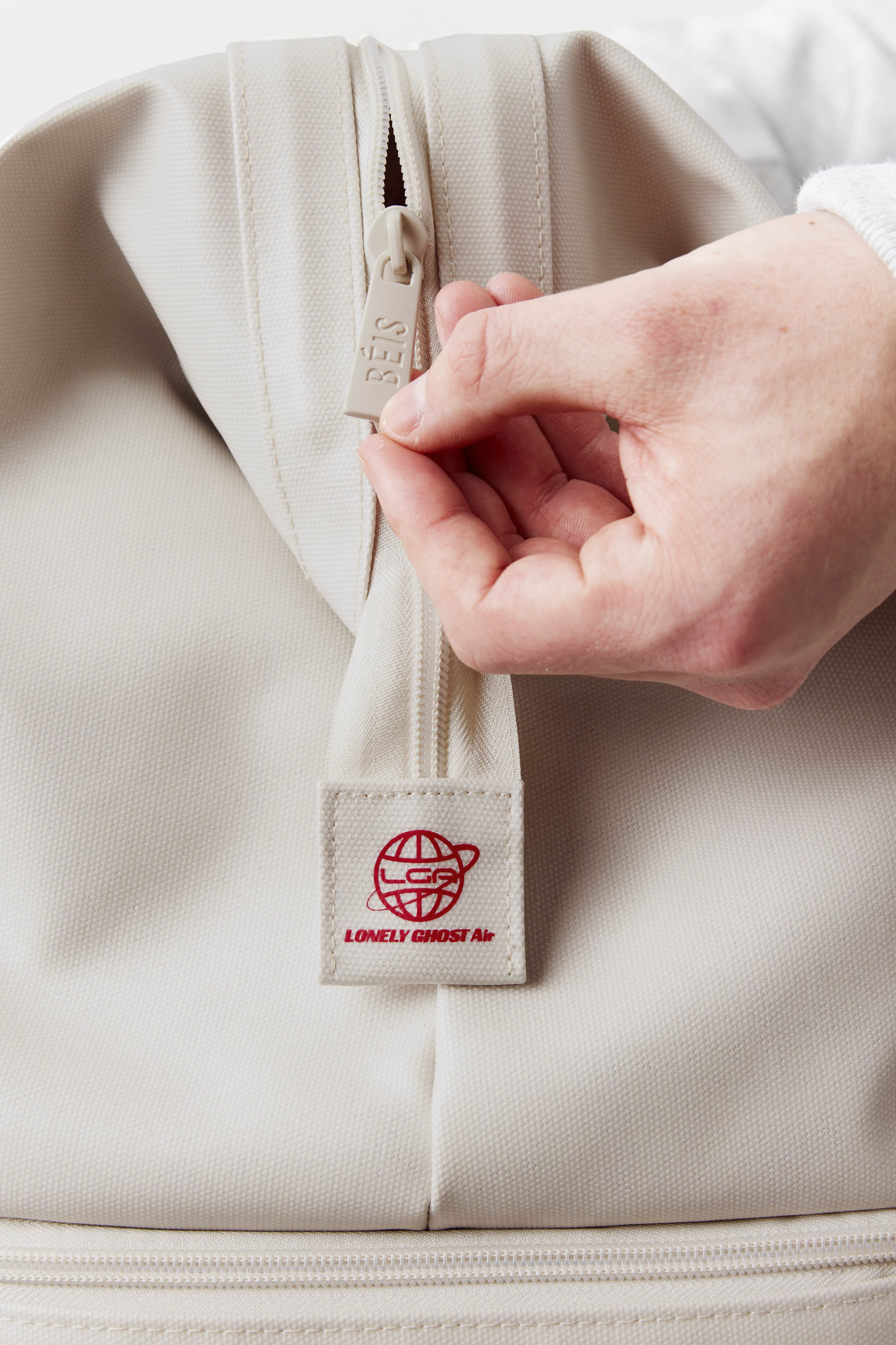 The Weekender Duffle Bag in Ghost White - Perfect for Travel, Gym & Weekend Getaways | Stylish & Durable Carry-On Luggage