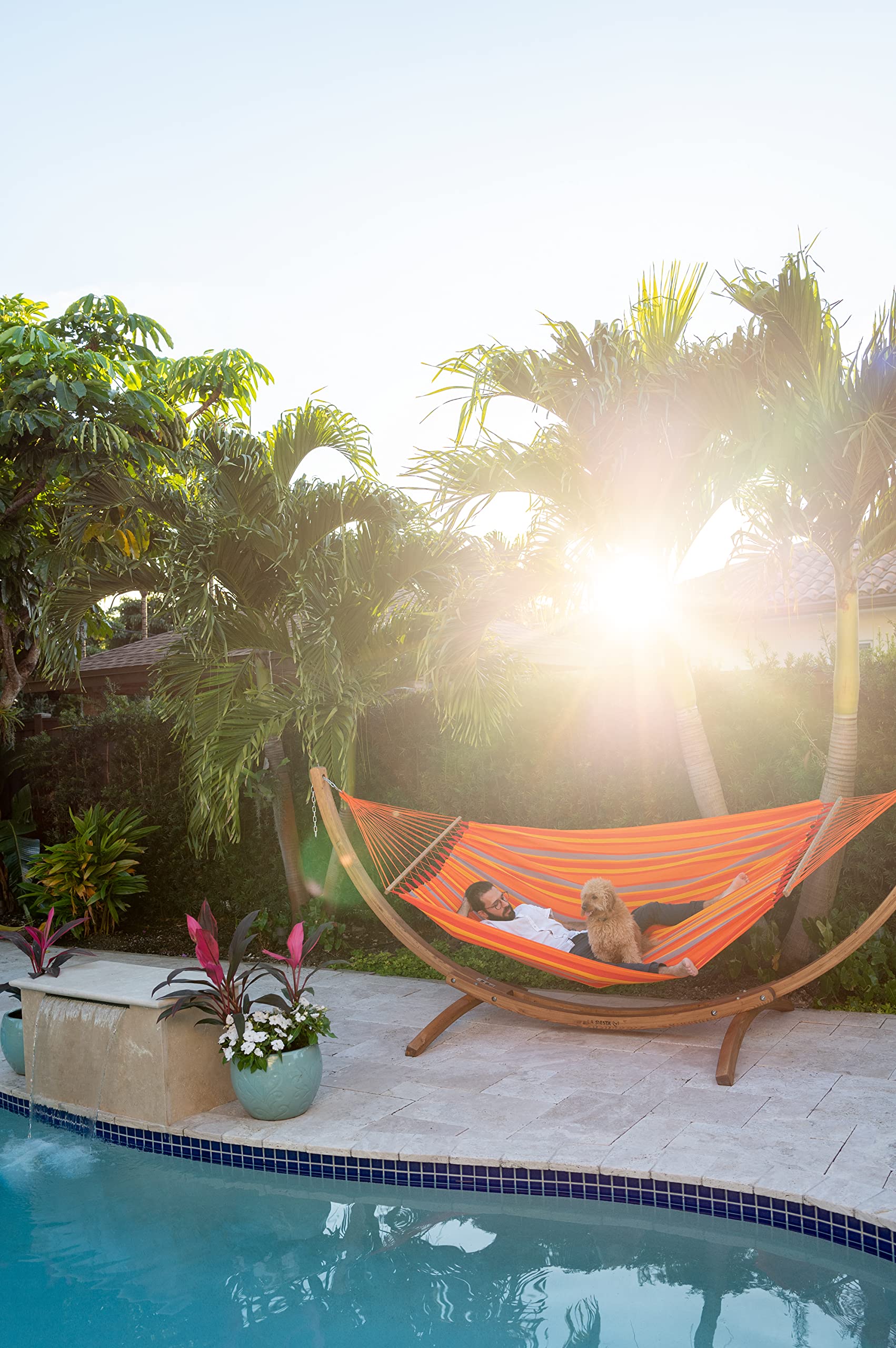 La Siesta® Alisio 2-Person Hammock with Spreader Bar - Weatherproof Outdoor Hanging Bed for Backyard, Beach & Camping - Supports 355 lbs - Double Hammock with Toucan Design - Perfect for Relaxing in Garden, Patio or Travel