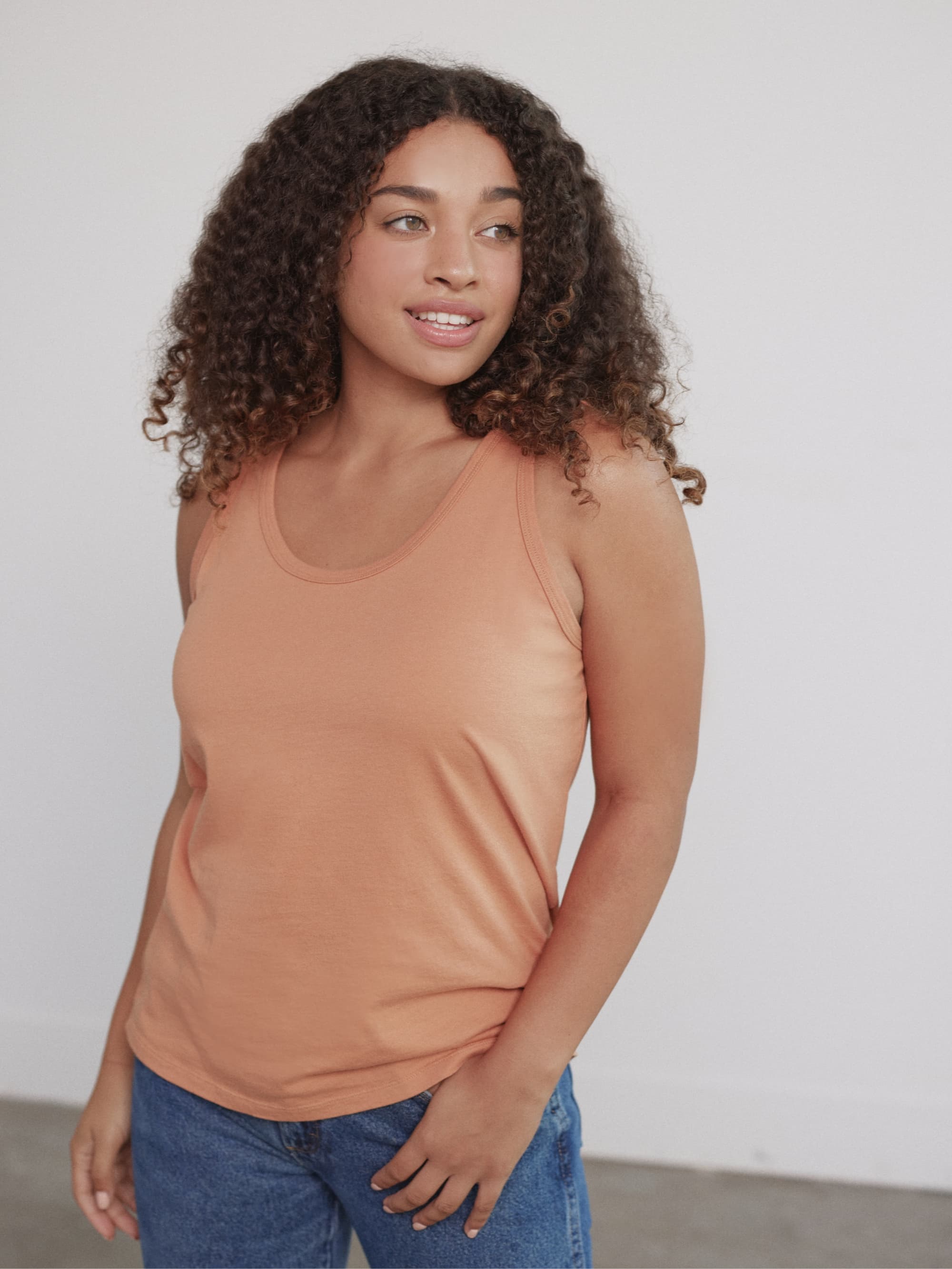 Organic Cotton Scoop Neck Tank Top for Women - Soft Breathable Summer Casual Wear - Perfect for Yoga, Beach & Everyday Outfits