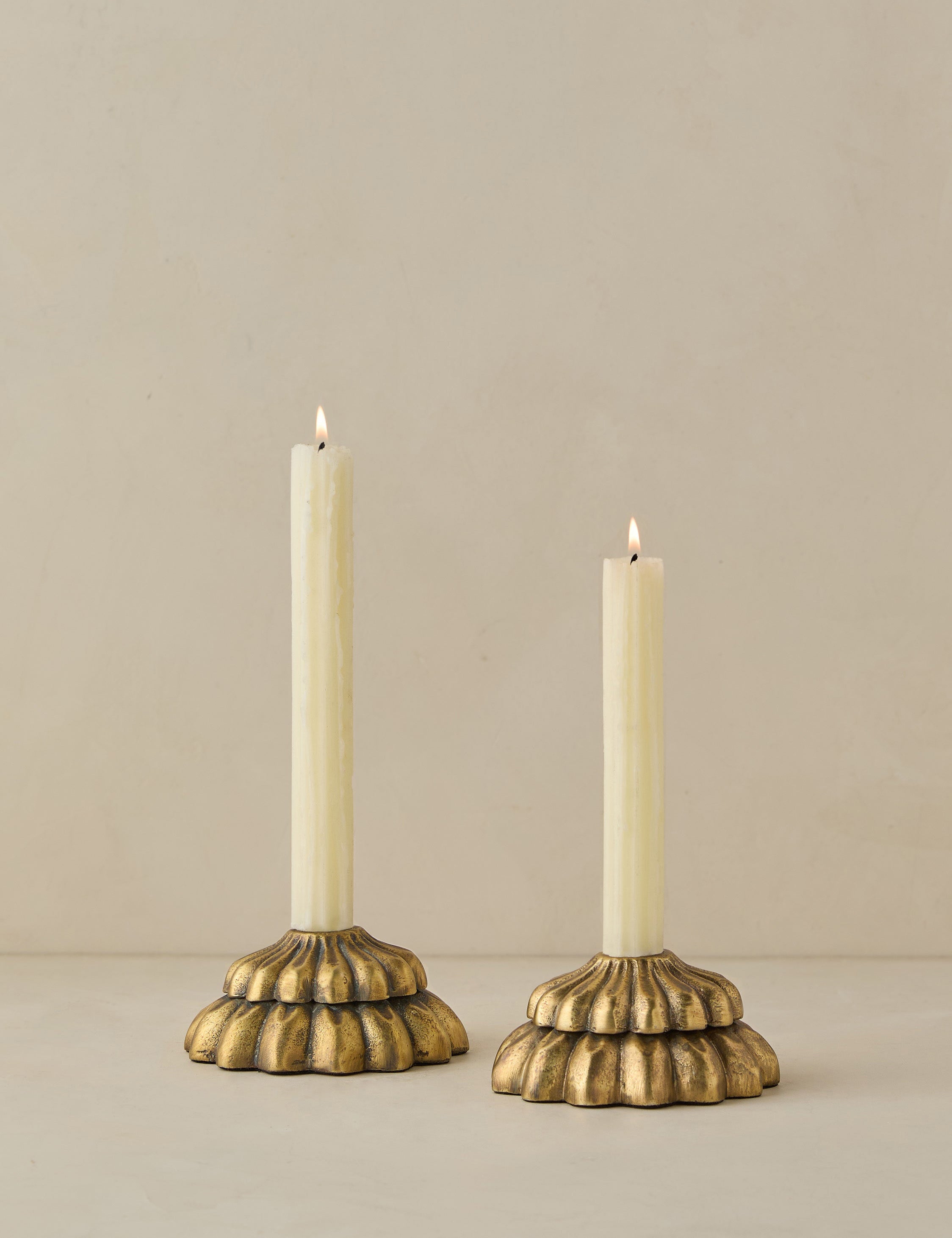 Elegant Giovanna Candle Holder - Modern Home Decor for Dining Table, Wedding Centerpiece & Romantic Ambiance Lighting