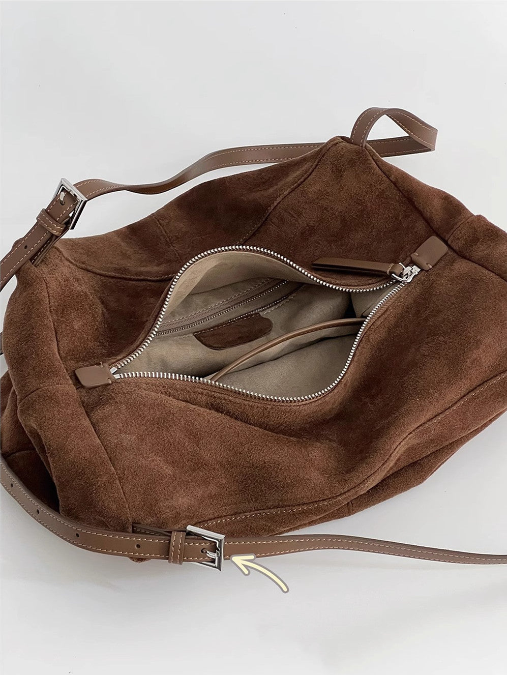 Stylish and Comfortable Shoulder Bag for Women - Perfect for Work, Travel, and Everyday Use