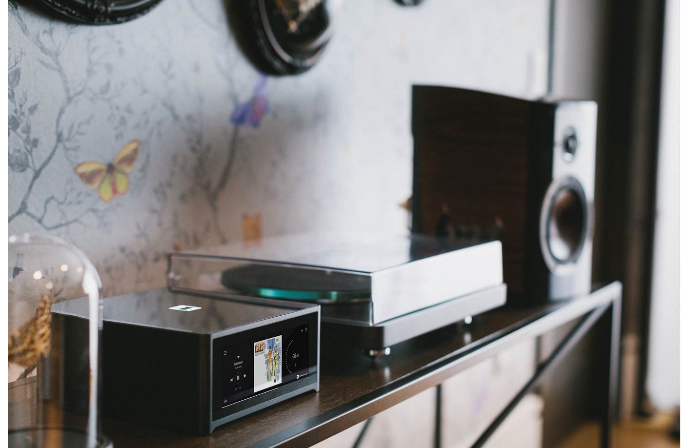 NAD Masters Series M10 V3 BluOS Streaming Amplifier - HiFi Audio System for Home Theater & Music Streaming | Perfect for Audiophiles & Smart Home Setups