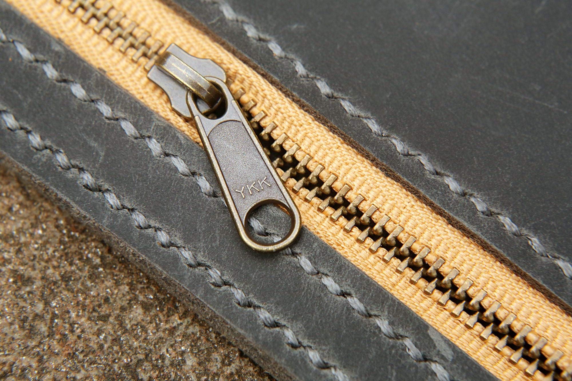 Personalized Gray Leather 3-Ring Binder - Professional Business Portfolio Organizer with Cover Letter Pocket | Perfect for Office, School & Corporate Presentations (Model NL09BC)