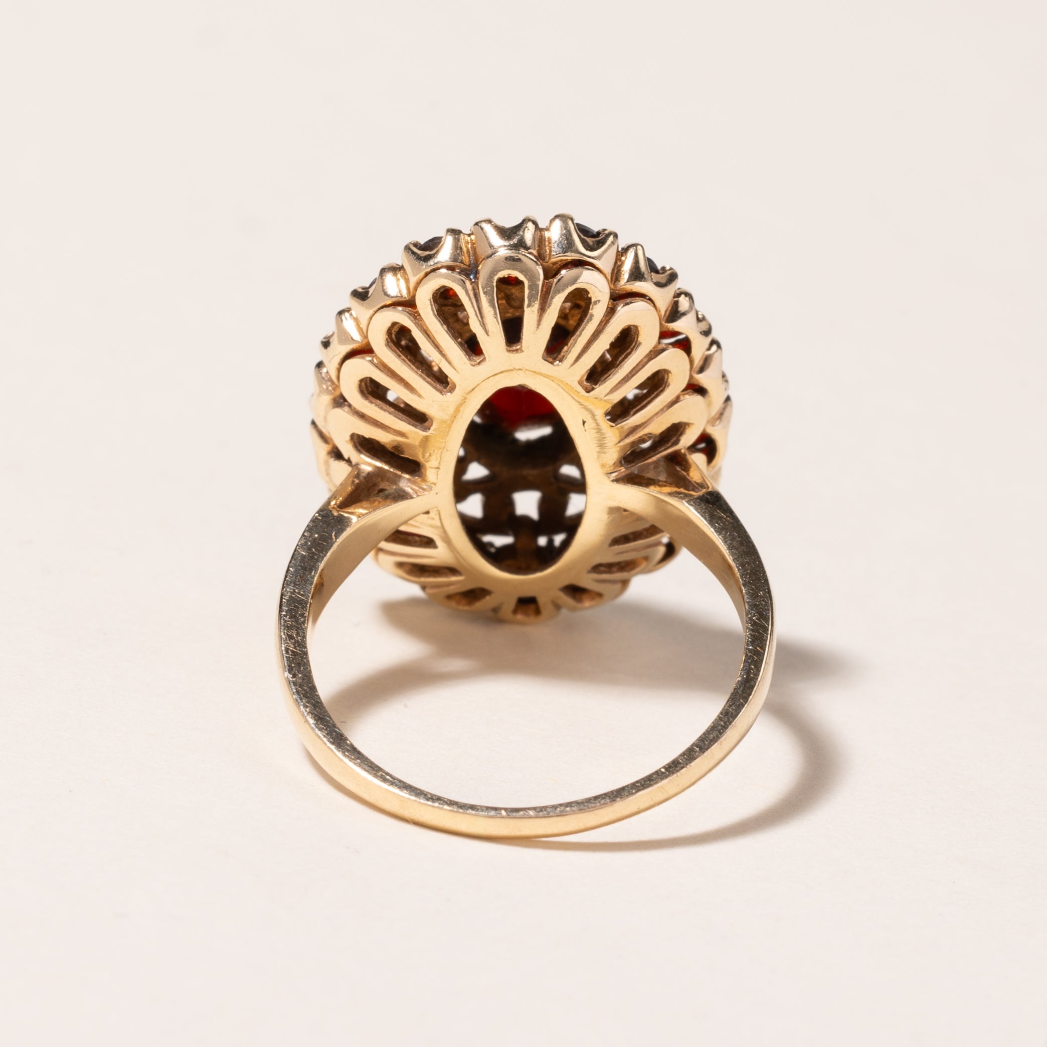 10K Yellow Gold Garnet Ring for Women - 1.62ctw Garnet Gemstone Ring - Size 6.75 - Elegant Birthstone Jewelry Gift for Anniversary, Valentine's Day & Special Occasions
