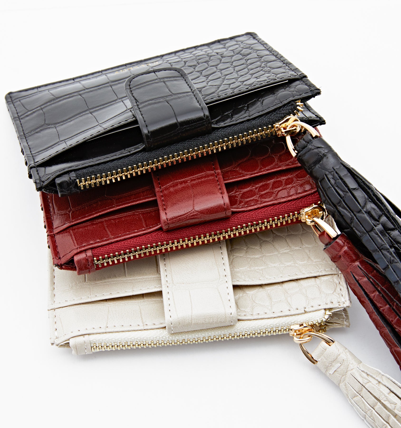 Premium Everyday Card Wallet in Rouge Red - Slim RFID Blocking Wallet for Men & Women - Perfect for Travel, Shopping, and Daily Use