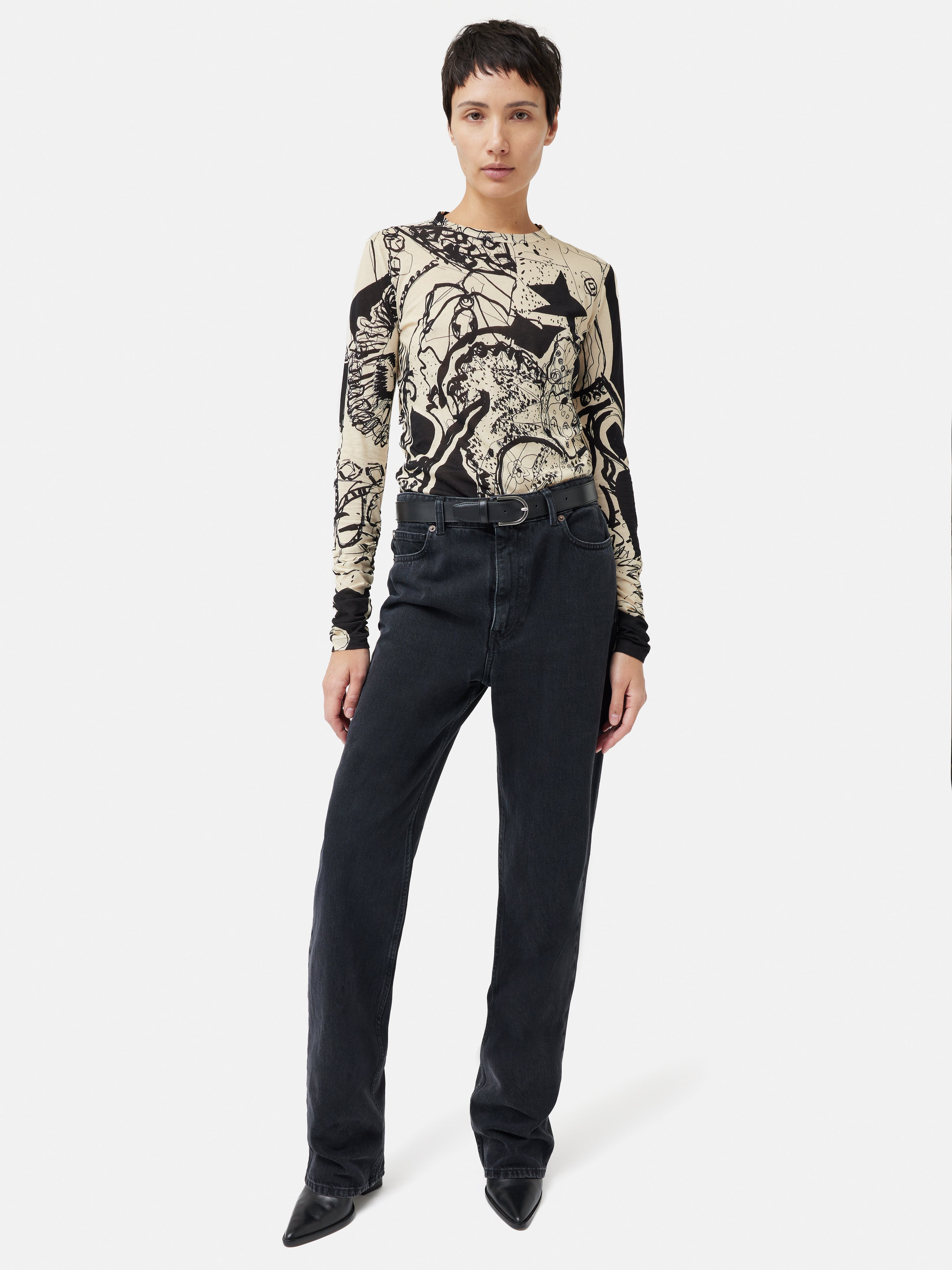 Kings & Queens Long Sleeve T-Shirt for Men & Women | Monochrome Casual Top | Perfect for Streetwear, Layering & Everyday Fashion