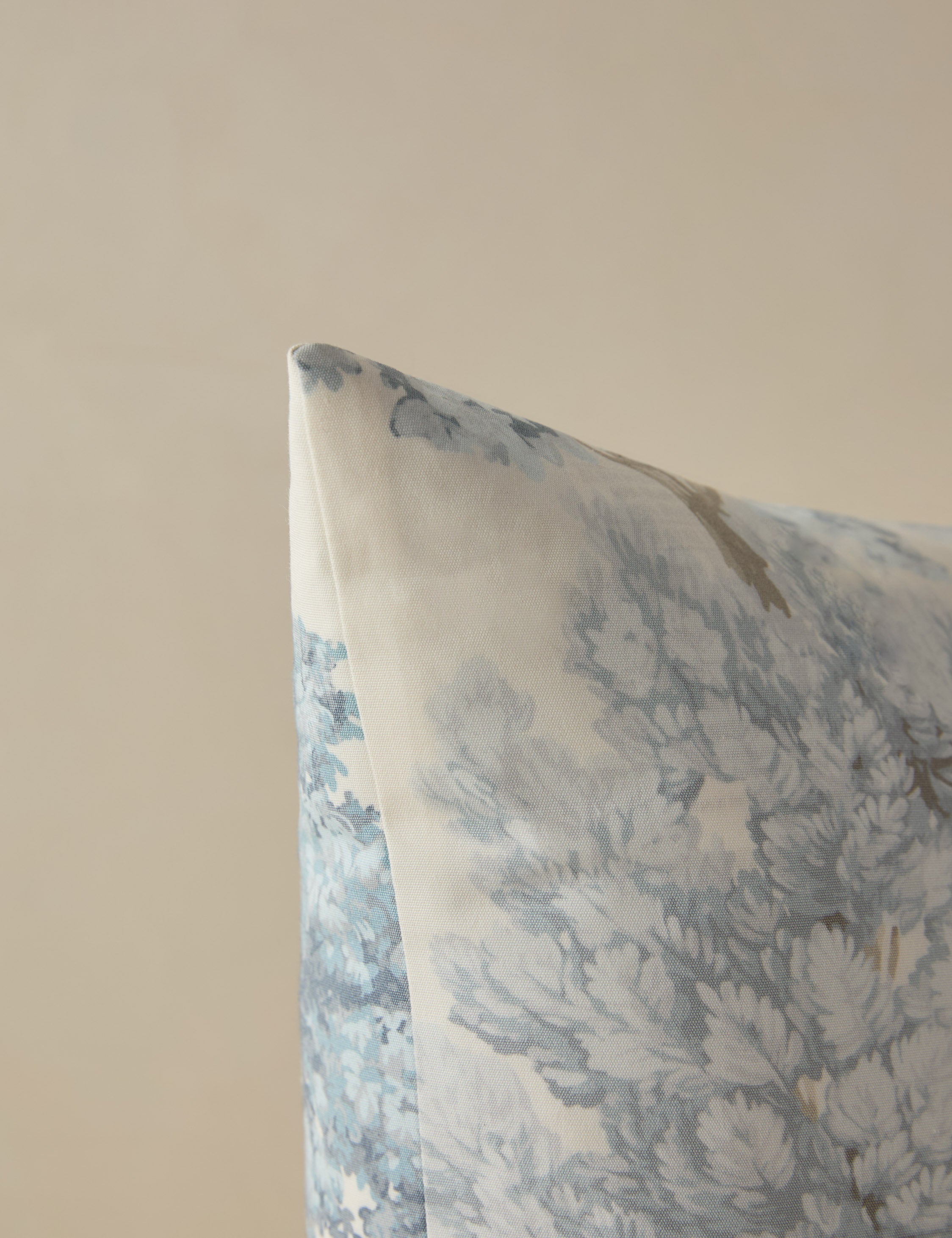 Scalamandré Central Park Pillow - Luxury Decorative Throw Pillow for Sofa, Bed & Home Decor - Perfect for Living Room, Bedroom & Office Accent