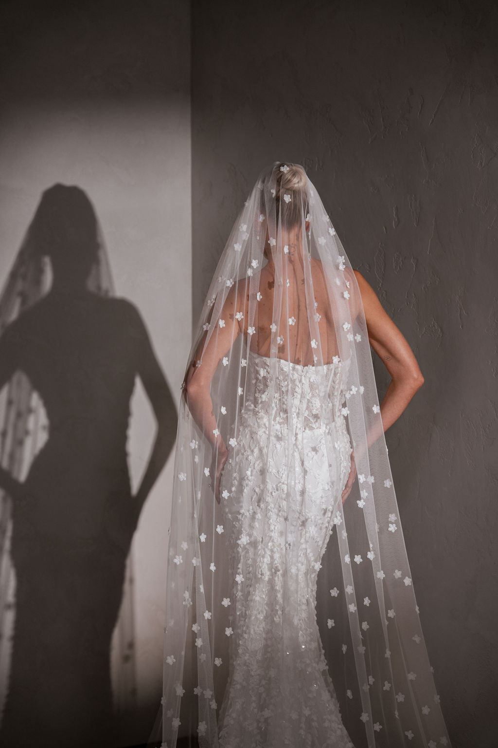 Posie Veil - Elegant Floral Wedding Veil for Brides | Perfect for Boho, Garden & Outdoor Weddings