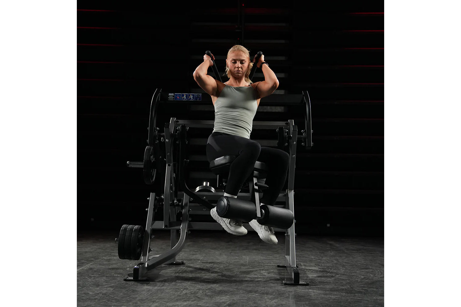 Hammer Strength Plate Loaded Abdominal Oblique Crunch Machine - Gym Equipment for Core Workouts & Strength Training - Perfect for Home & Commercial Fitness Centers