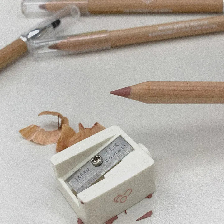 AOU Blending Lip Pencil Set - 1.6g Each, 5 Long-Lasting Matte Shades for Natural Lip Contouring | Perfect for Everyday Wear, Date Night & Special Occasions