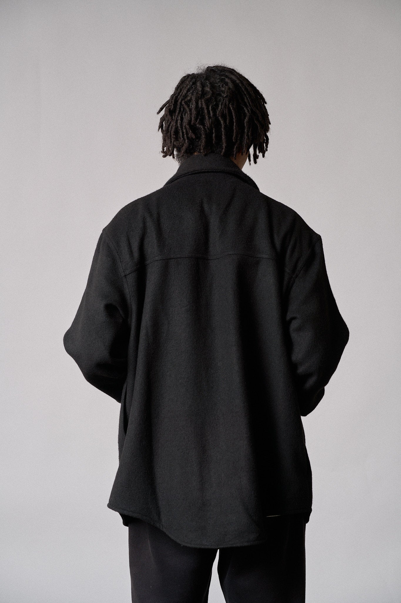 Stylish Black Shacket for Adults - Perfect for Casual Outfits, Layering & Outdoor Adventures