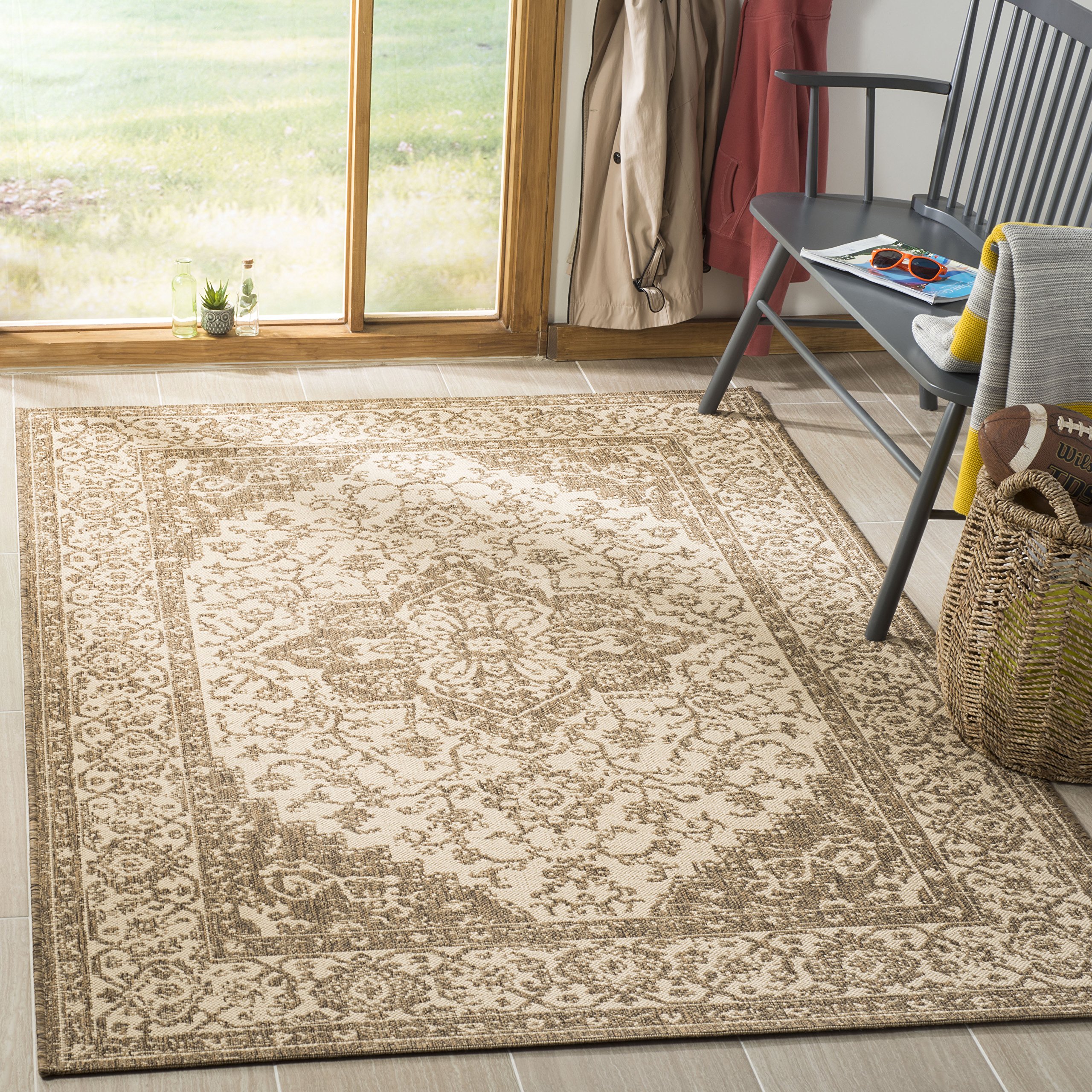 SAFAVIEH Linden Collection 4' x 6' Cream/Beige Oriental Medallion Area Rug - Indoor/Outdoor Non-Shedding, Easy to Clean for Patio, Backyard, Porch, Deck & Mudroom - Perfect for High-Traffic Areas & Home Decor
