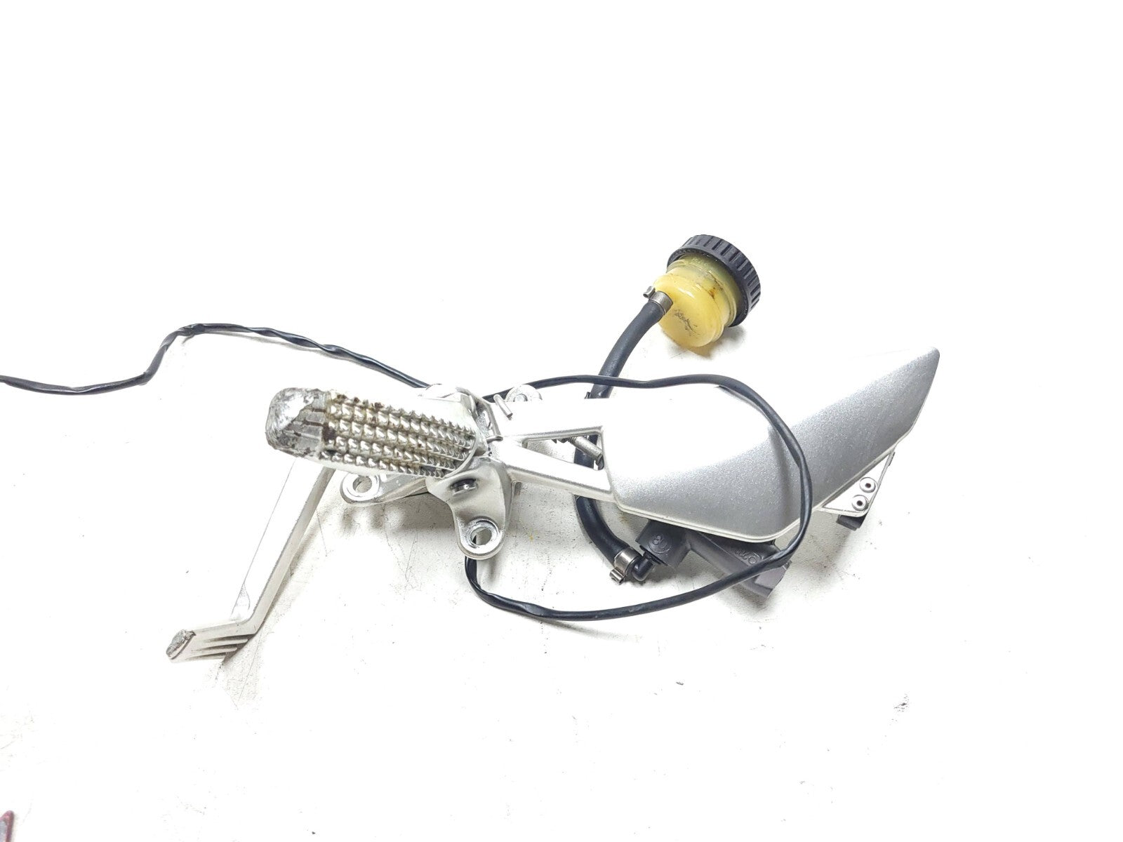 05-08 BMW K1200R K1200 Right Front Foot Peg & Brake Pedal with Master Cylinder - OEM Replacement Part for Motorcycle Repair & Riding Comfort
