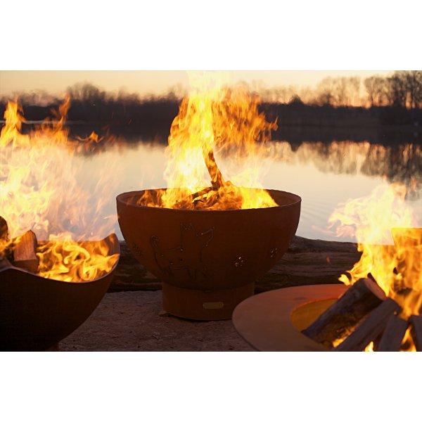 Funky Dog Fire Pit for Backyard - Unique Outdoor Fireplace for Patio, Garden, and Camping - Durable Steel Fire Bowl with Decorative Dog Design - Perfect for Gatherings, S'mores, and Cozy Nights