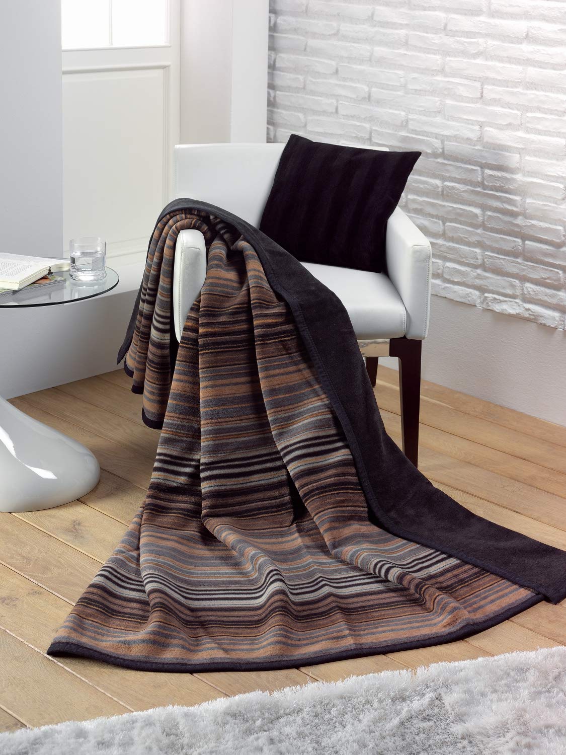 IBENA Oversized Reversible Throw Blanket - Soft & Cozy Chocolate Stripe Design for Couch, Bed, Sofa - Perfect for Winter, Home Decor, Gift Giving & Travel