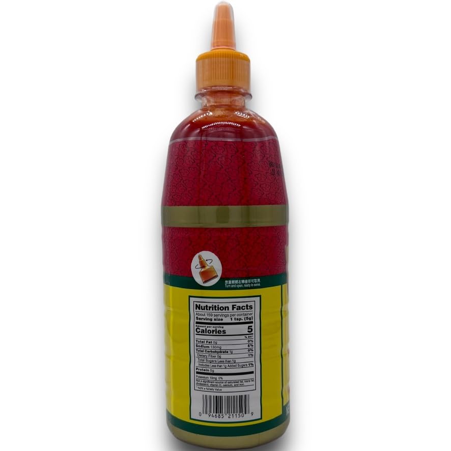 Shing Kee Sriracha Hot Chili Sauce - 28 oz (830ml) Large Bottle, Spicy Thai Chili Garlic Sauce for Cooking, Stir Fry, Pho, Noodles & Dipping - Perfect for Asian Cuisine & Hot Sauce Lovers