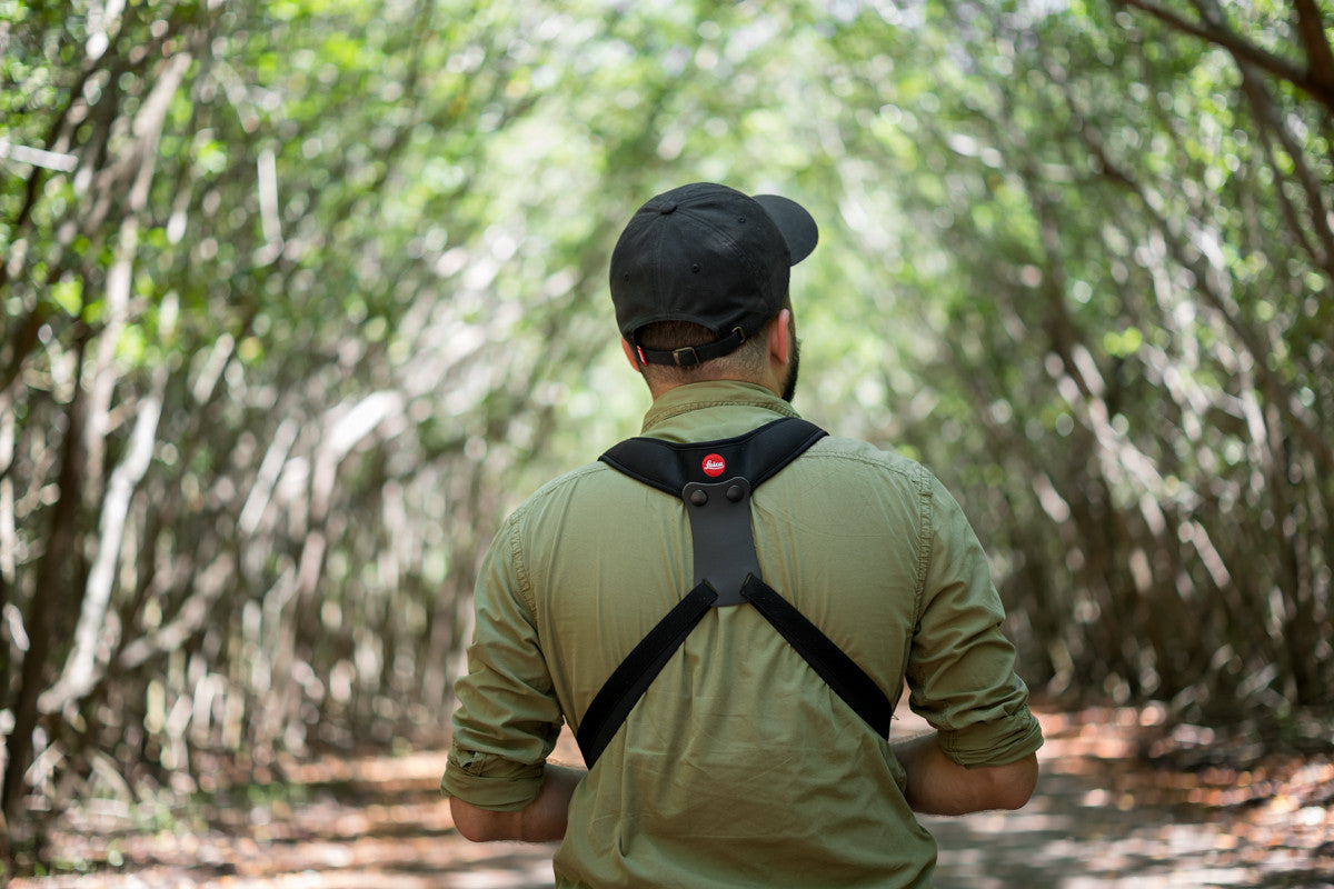 Leica Neoprene Binocular Sport Strap - Adjustable & Comfortable for Hunting, Bird Watching & Outdoor Activities - Pitch Black