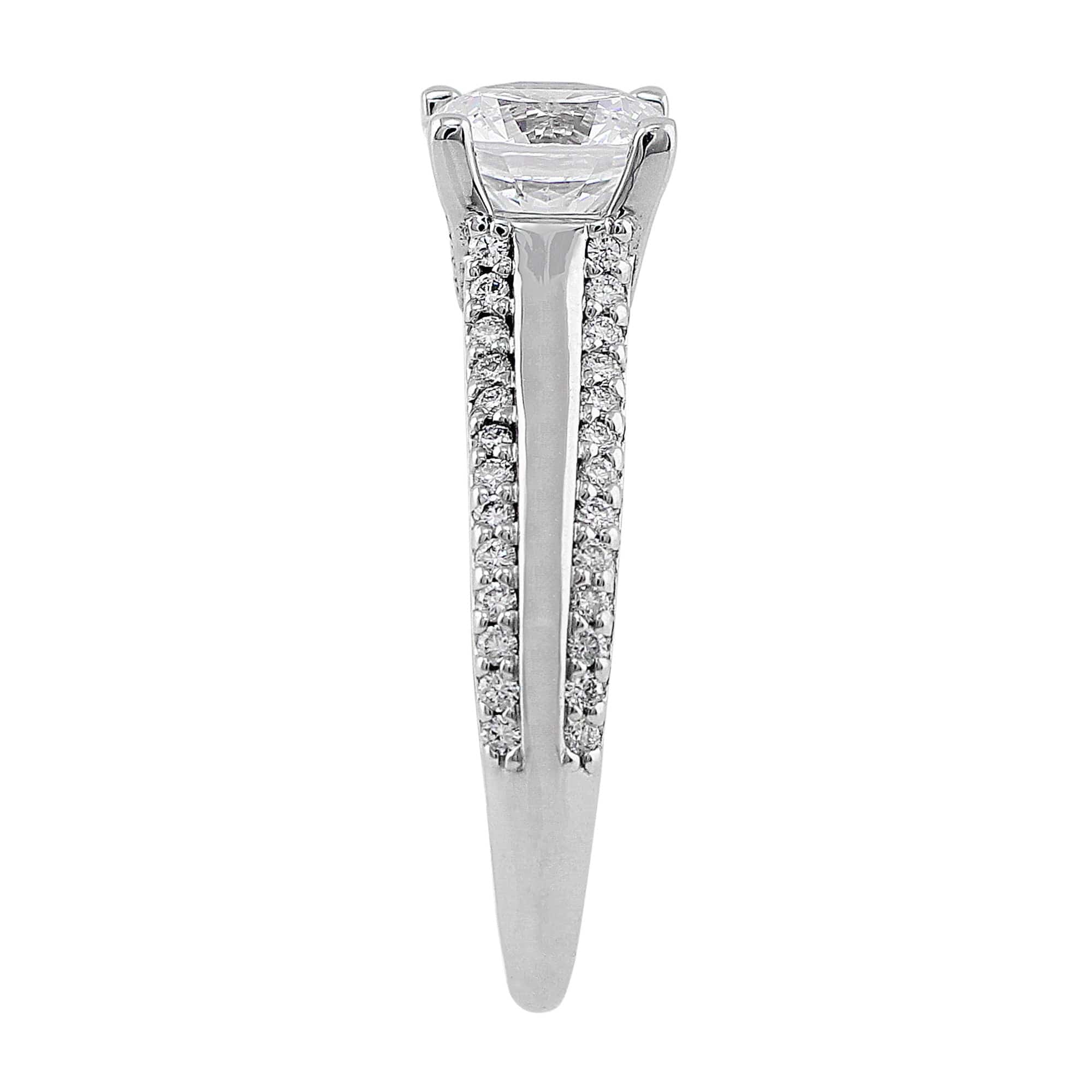 18K White Gold Diamond Classic Ring for Women - Elegant Solitaire Engagement & Wedding Band - Perfect for Proposals, Anniversaries, and Special Occasions