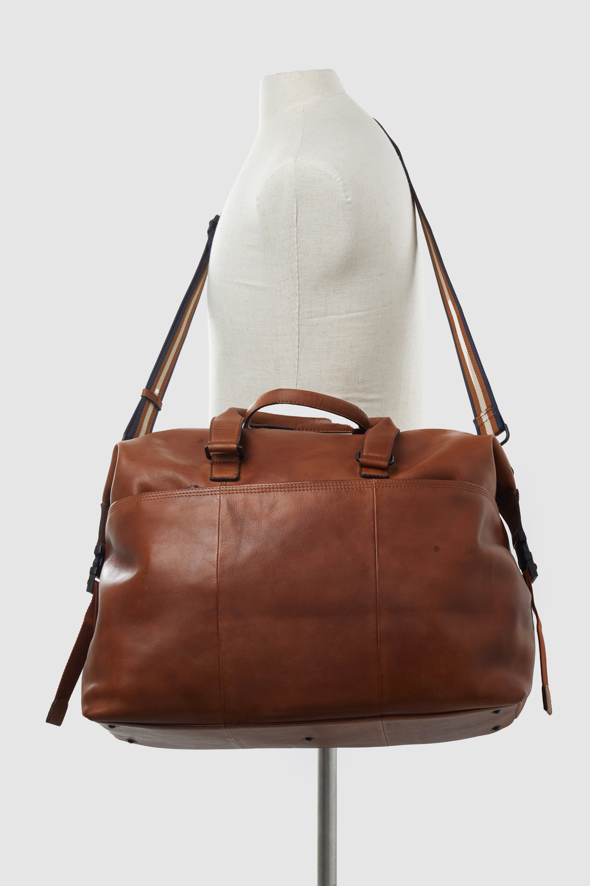 Lucas Genuine Leather Weekender Bag - Stylish & Durable Carry-On for Men & Women | Perfect for Travel, Gym, Work & Weekend Getaways