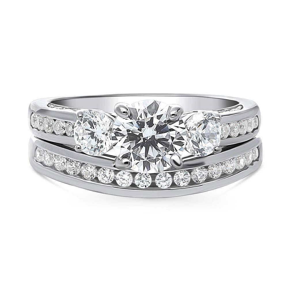 BERRICLE Sterling Silver 3-Stone Wedding & Engagement Ring Set - 1 Carat Round Cut Cubic Zirconia CZ for Women, Rhodium Plated, Size 4-10 - Perfect for Proposals, Anniversaries & Bridal Jewelry