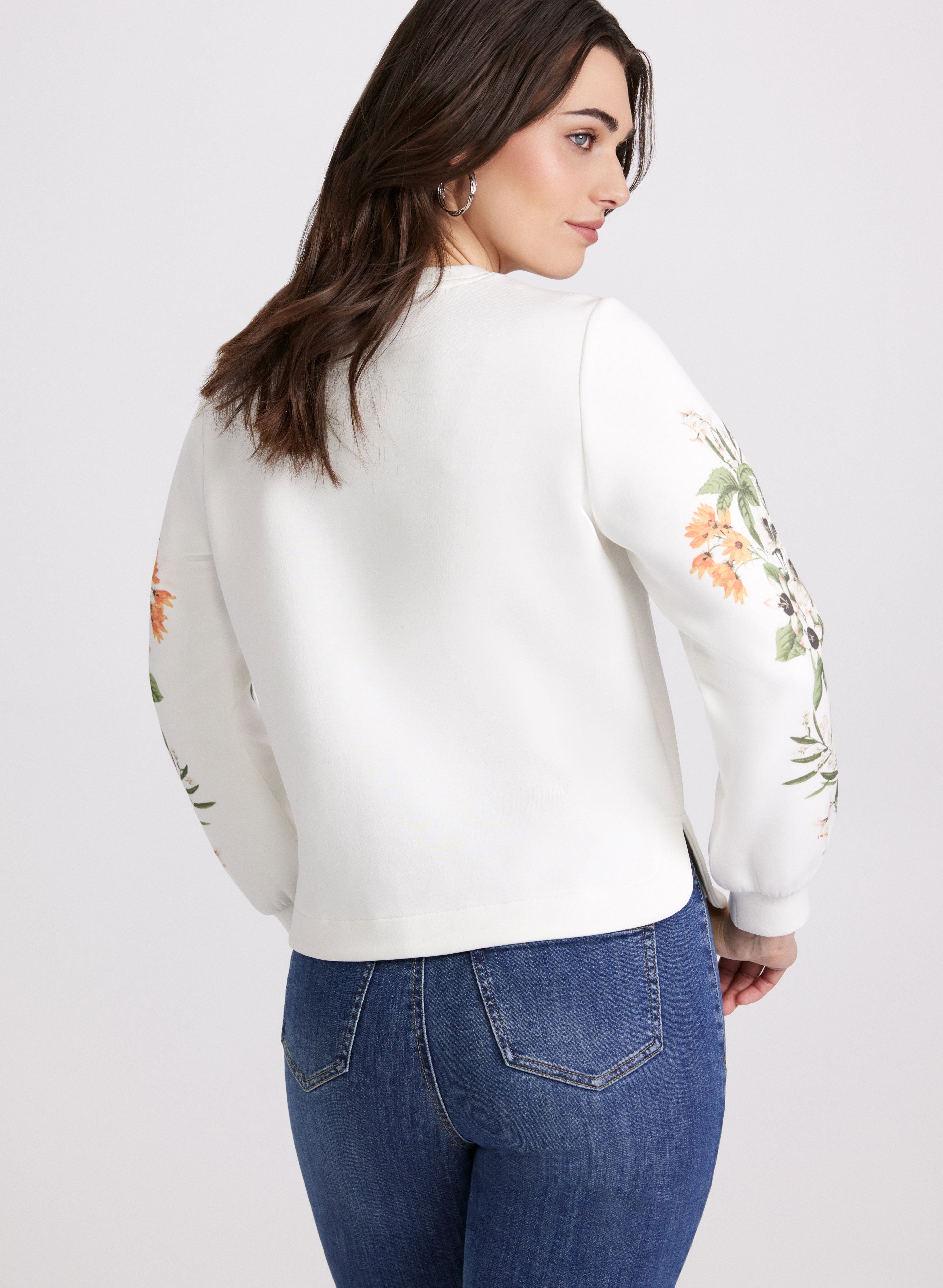 Floral Sleeve Sweatshirt for Women - Trendy Long Sleeve Pullover with Floral Print - Perfect for Casual Outfits, Date Nights & Fall Fashion